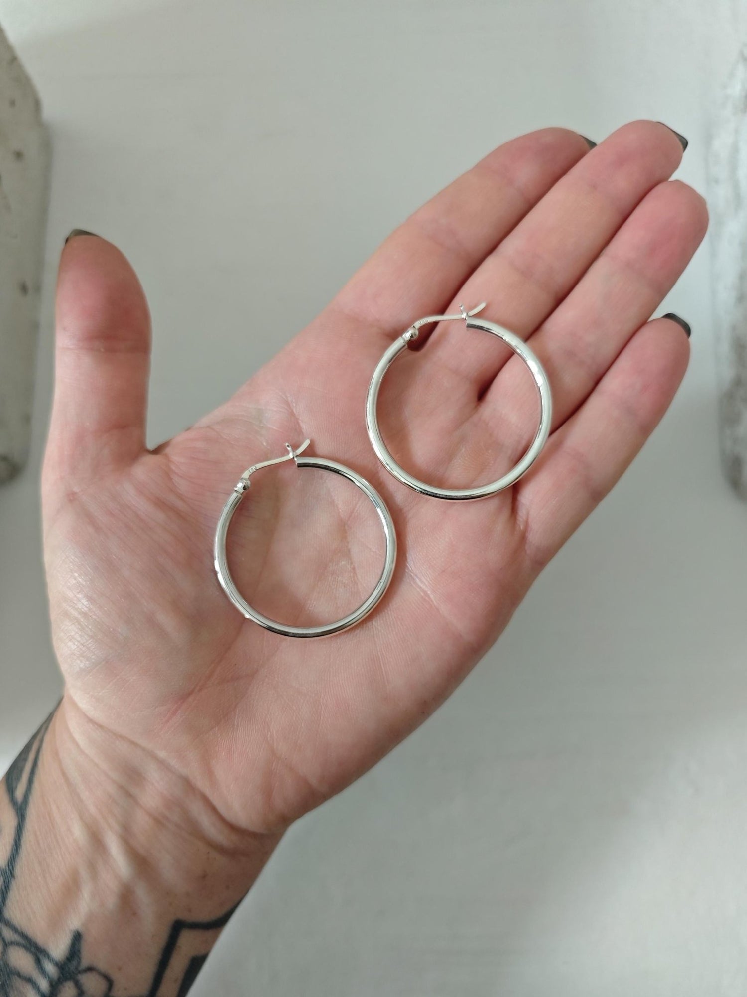 Creolen aus 925 Silber, Minimalistische Ohrringe, breite Hoop Ohrringe 3mm x 30, 40 oder 50 mm - CocosyBerlin