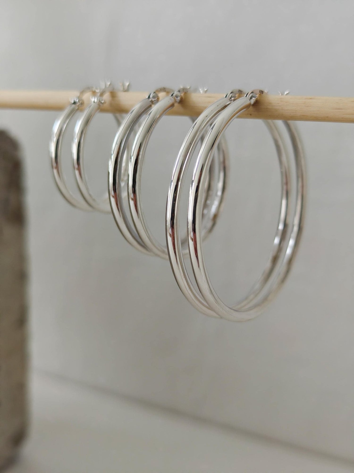 Creolen aus 925 Silber, Minimalistische Ohrringe, breite Hoop Ohrringe 3mm x 30, 40 oder 50 mm - CocosyBerlin