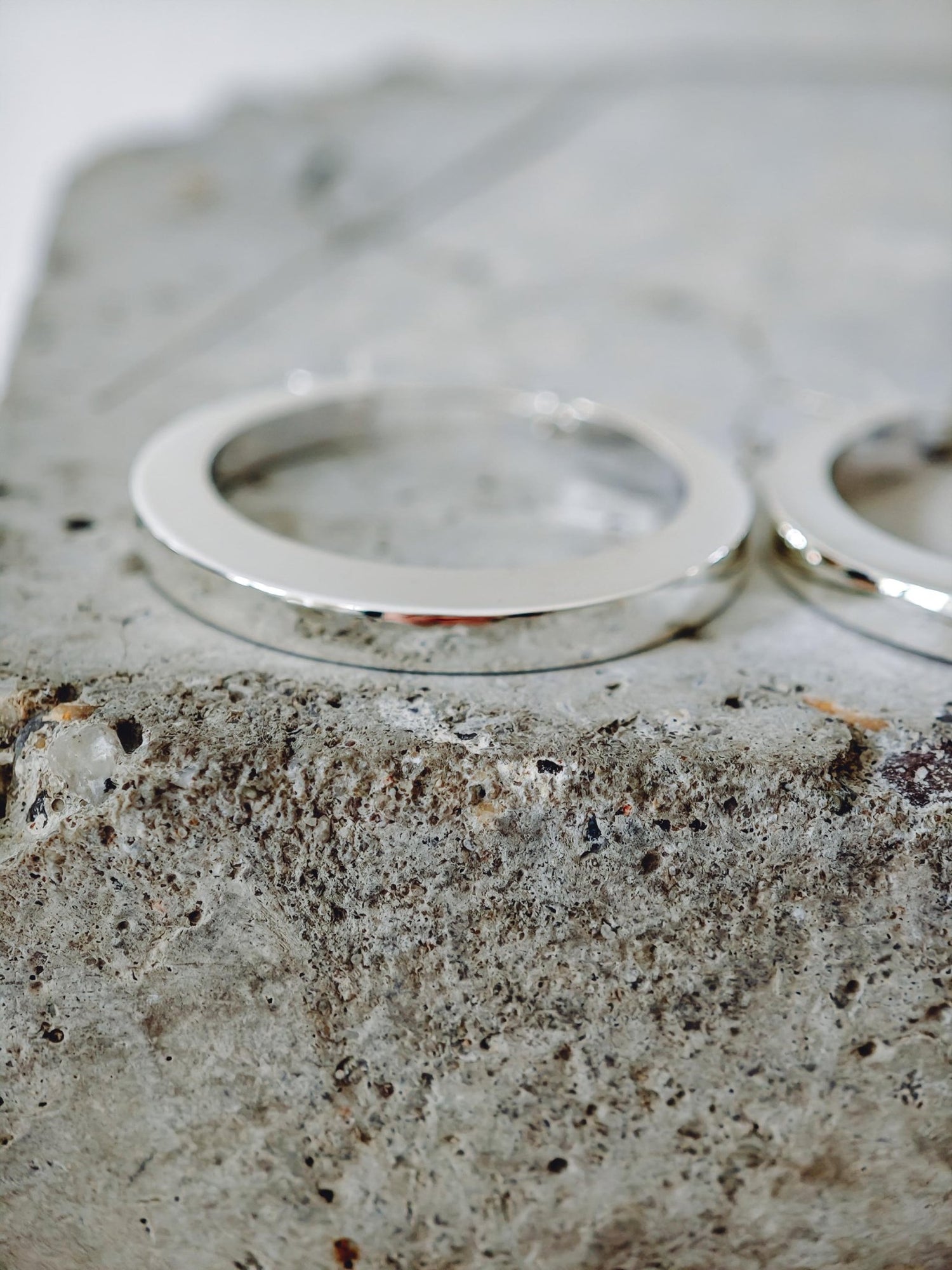 Medium Chunky Creolen 35mm aus 925 Silber, Breite Statement Hoops, handgefertigte Ohrringe - CocosyBerlin