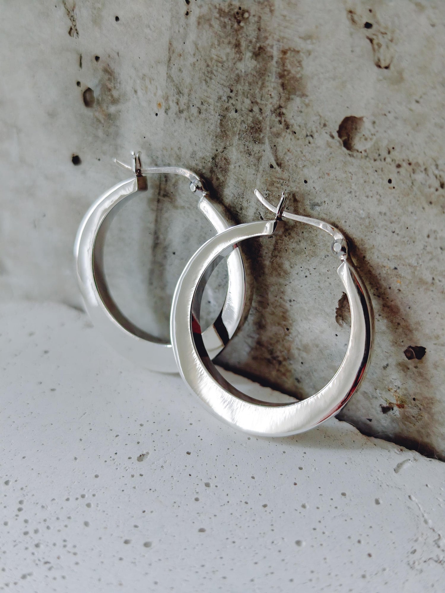 Medium Chunky Creolen 35mm aus 925 Silber, Breite Statement Hoops, handgefertigte Ohrringe