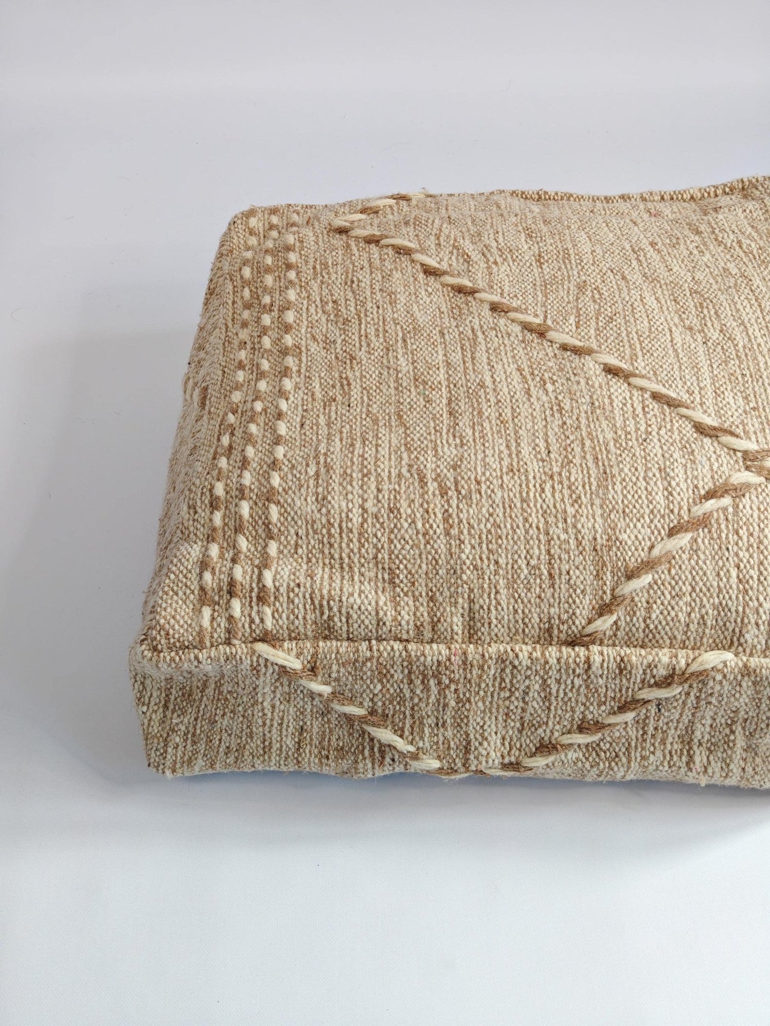 Marokkanischer Vintage Pouf quadratisch, Berber Bodenkissen aus Wolle, Braun und Beige 60x60x20cm - CocosyBerlin