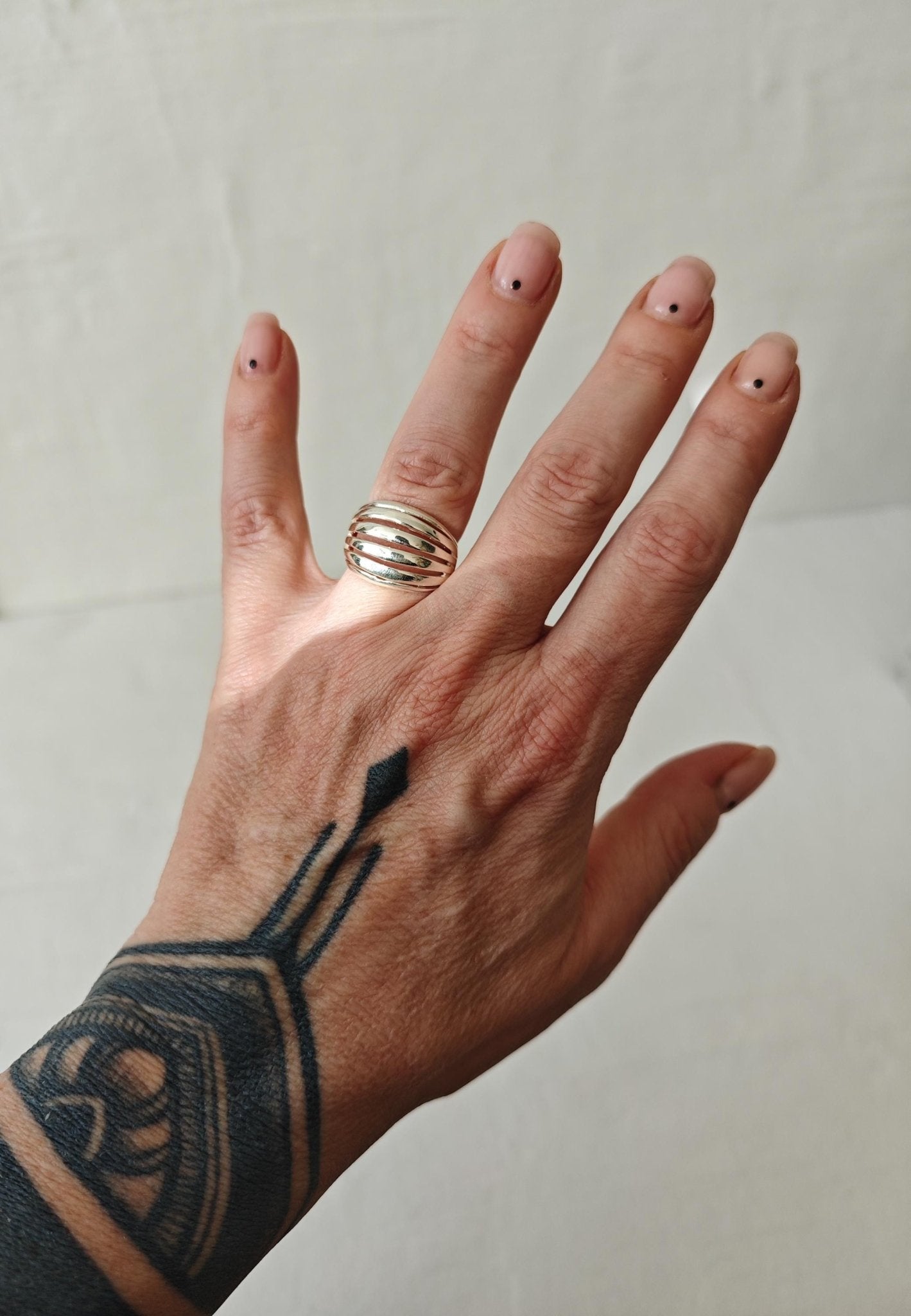Chunky Statement Ring aus 925 Silber, Handgemachter Minimal Fingerring, Auffälliger Designer Silberring - CocosyBerlin