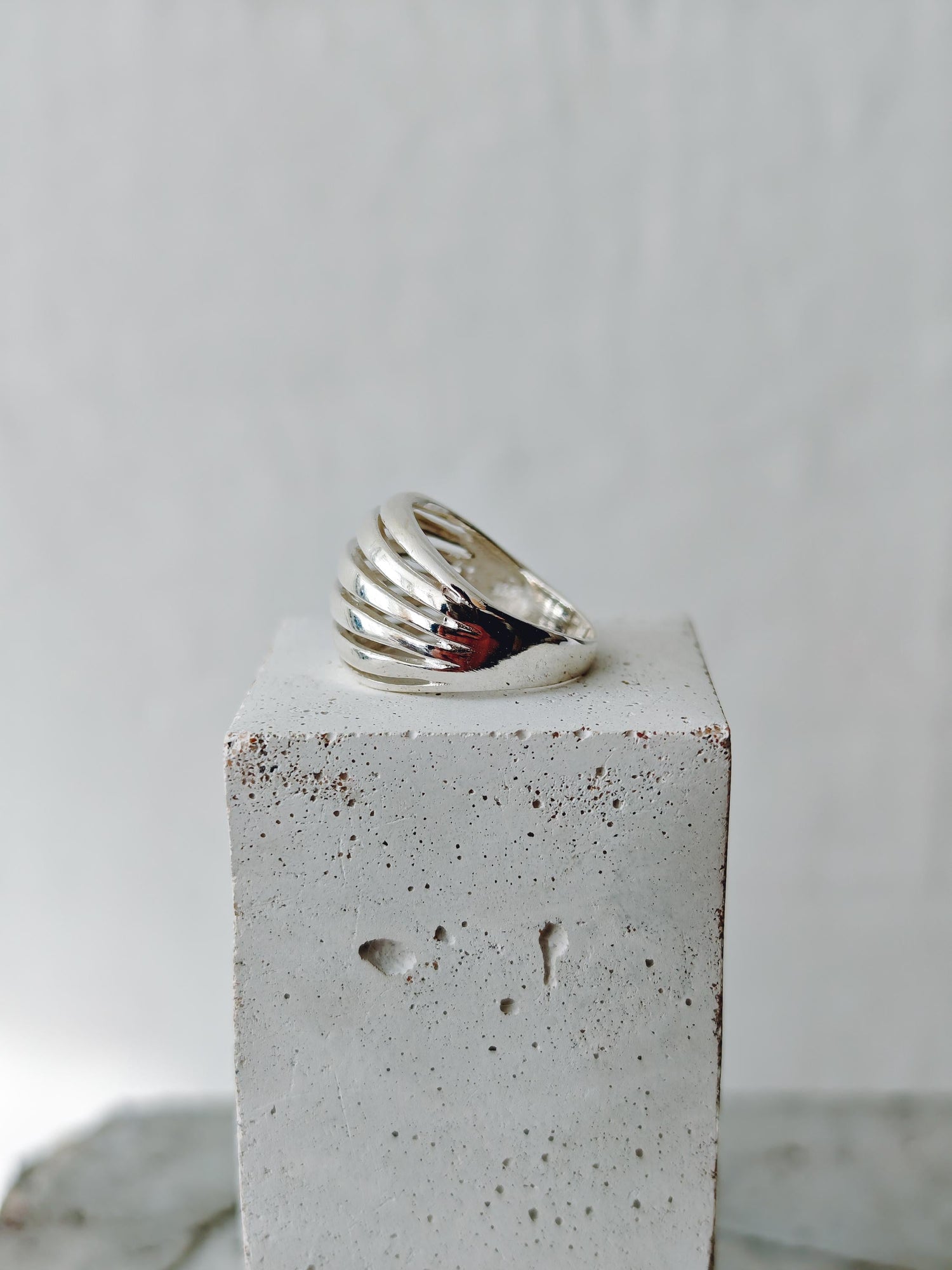 Chunky Statement Ring aus 925 Silber, Handgemachter Minimal Fingerring, Auffälliger Designer Silberring