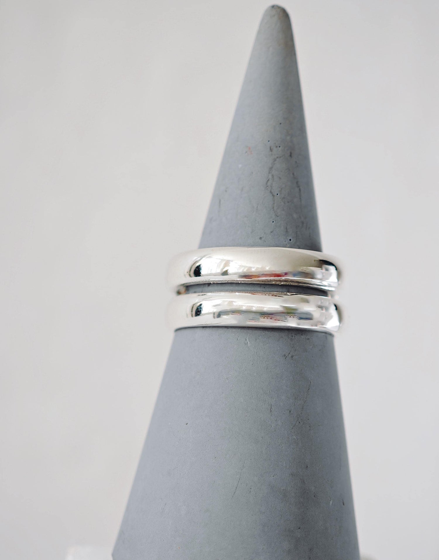 Minimalistischer Ring aus 925 Silber, Doppelring mit gewölbter Form, Silberring Stapelring aus Sterlingsilber