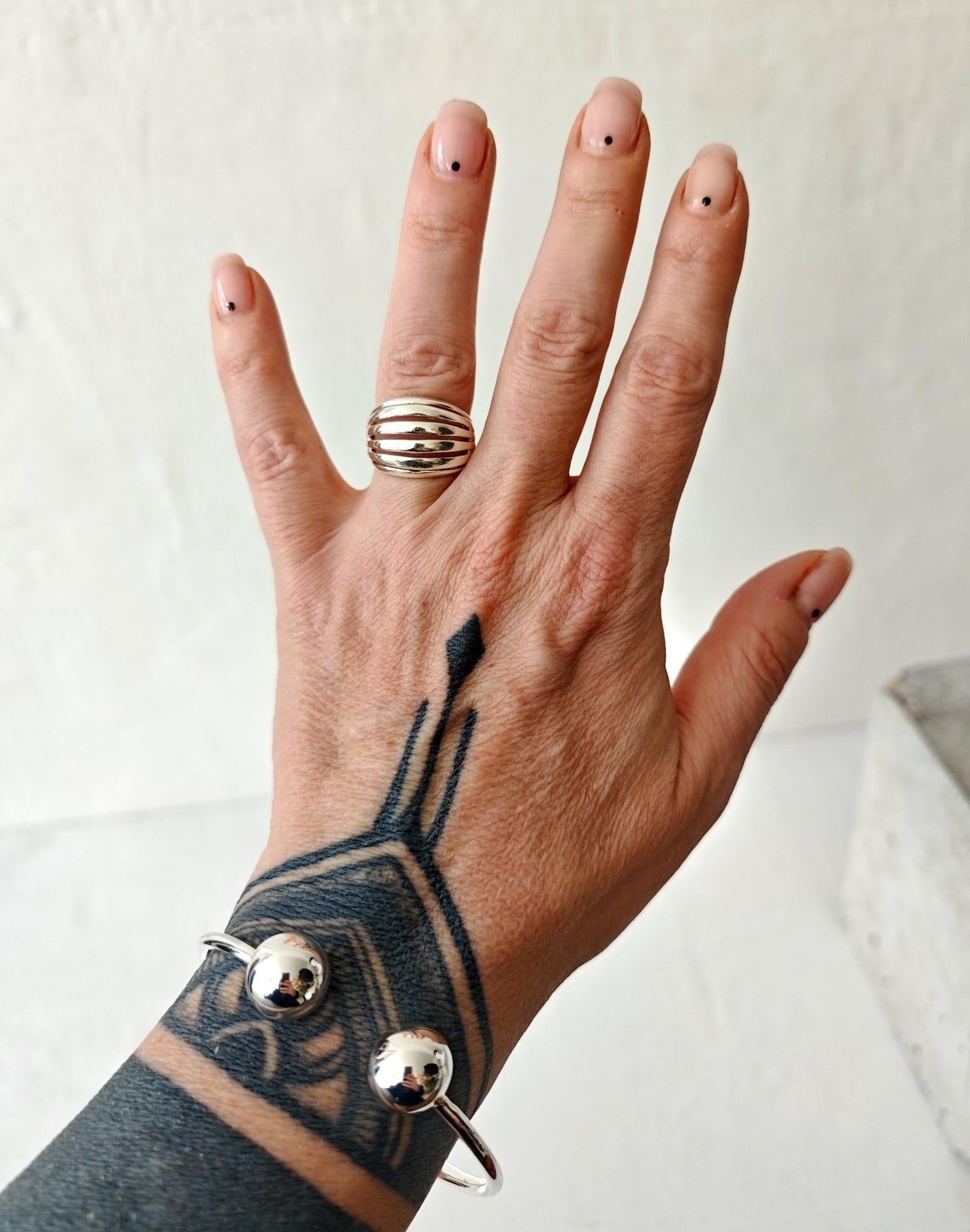 Chunky Statement Ring aus 925 Silber, Handgemachter Minimal Fingerring, Auffälliger Designer Silberring - CocosyBerlin