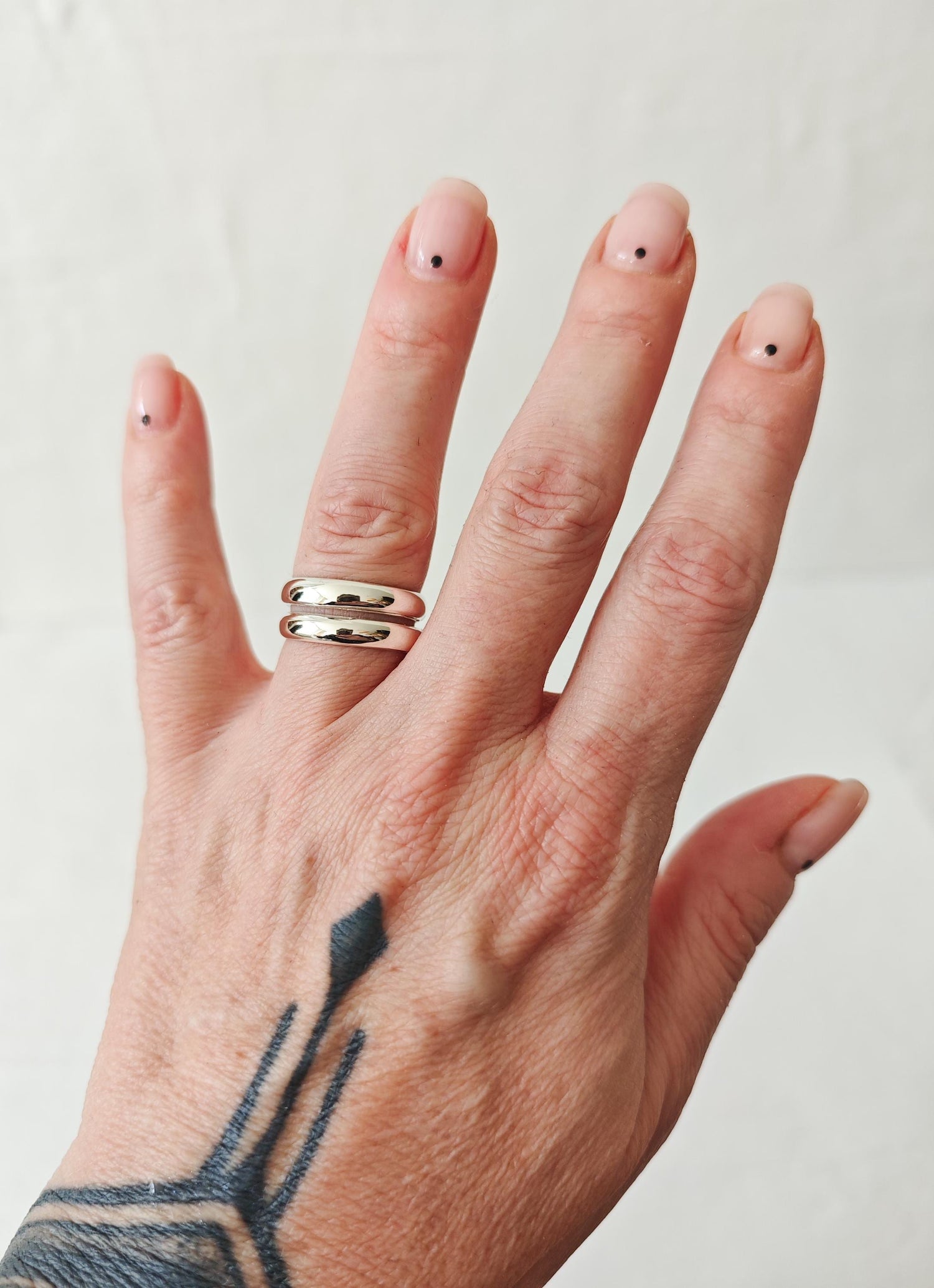 Minimalistischer Ring aus 925 Silber, Doppelring mit gewölbter Form, Silberring Stapelring aus Sterlingsilber