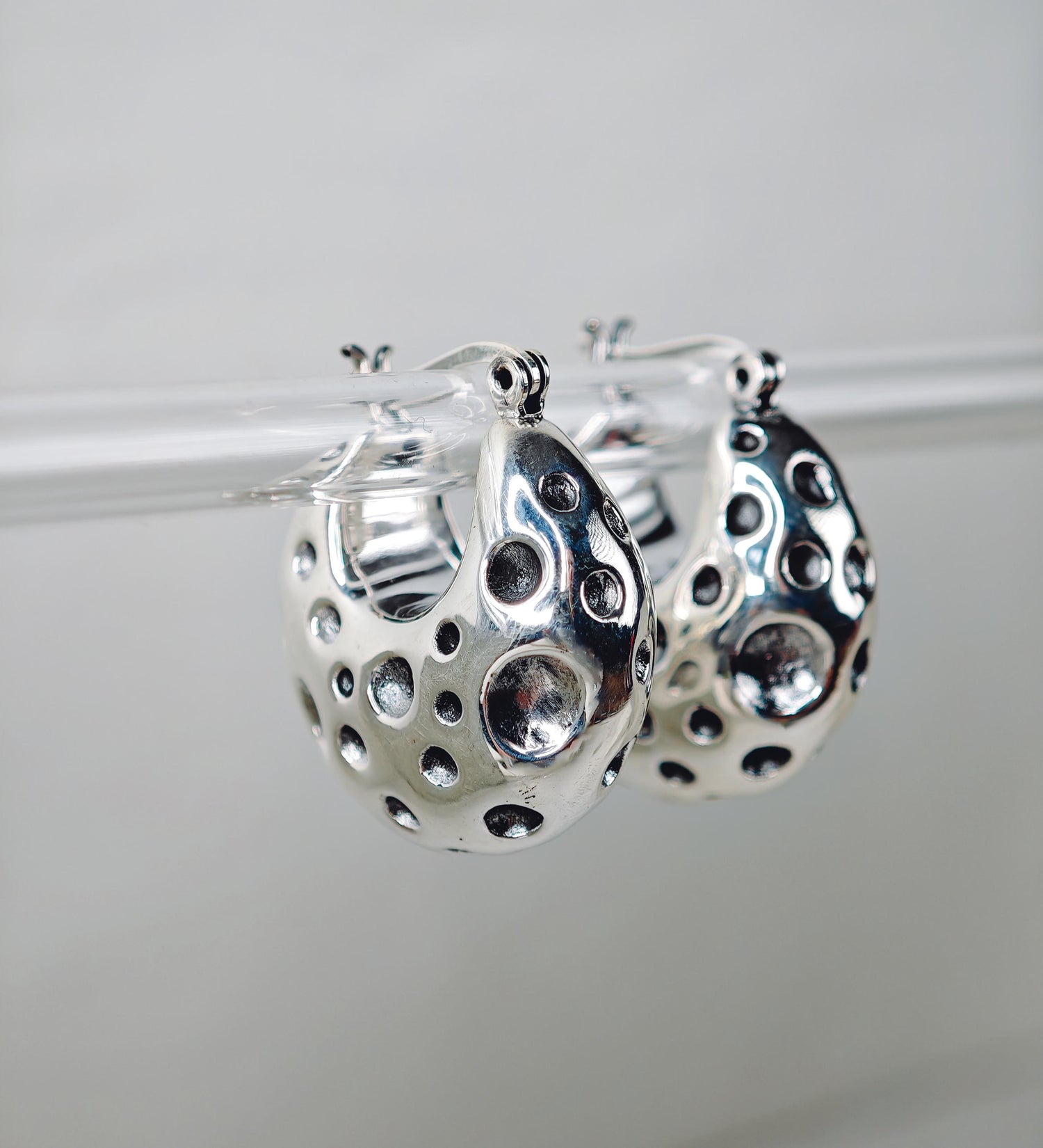 Chunky Halbmond Mond Creolen aus 925 Silber, Minimalistische Statement Ohrringe 30mm Lunar Silver Hoops