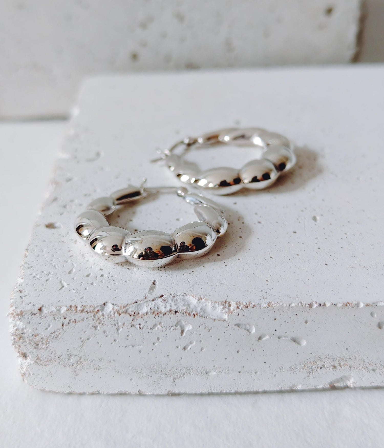Silber Creolen, Chunky Puffy Hoops, Statement Ohrringe aus 925 Silber - CocosyBerlin