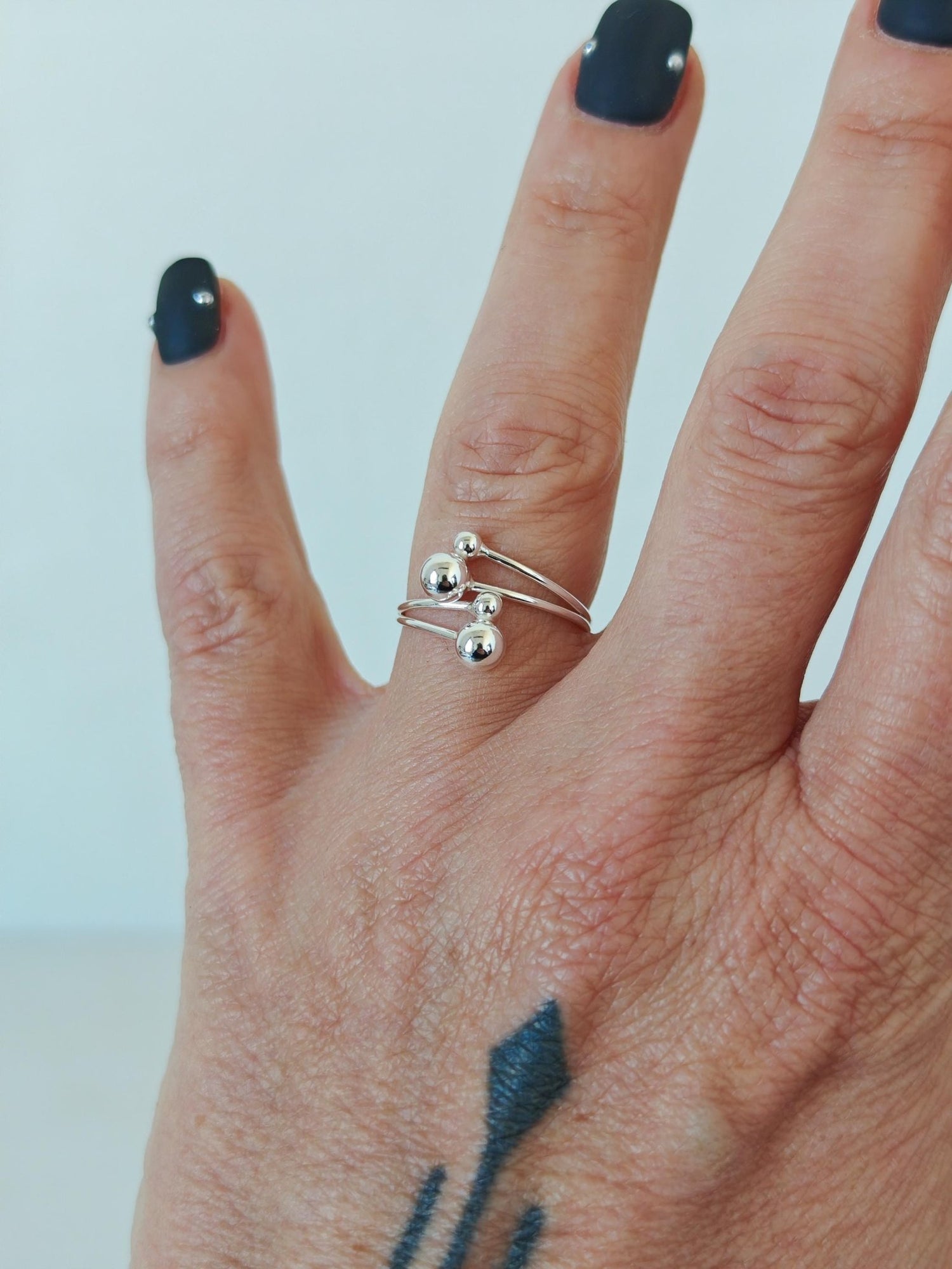 Bubble Ring aus 925 Silber, Minimalistischer Kugelring Sterling Silber, Galaxy Bubble Ring