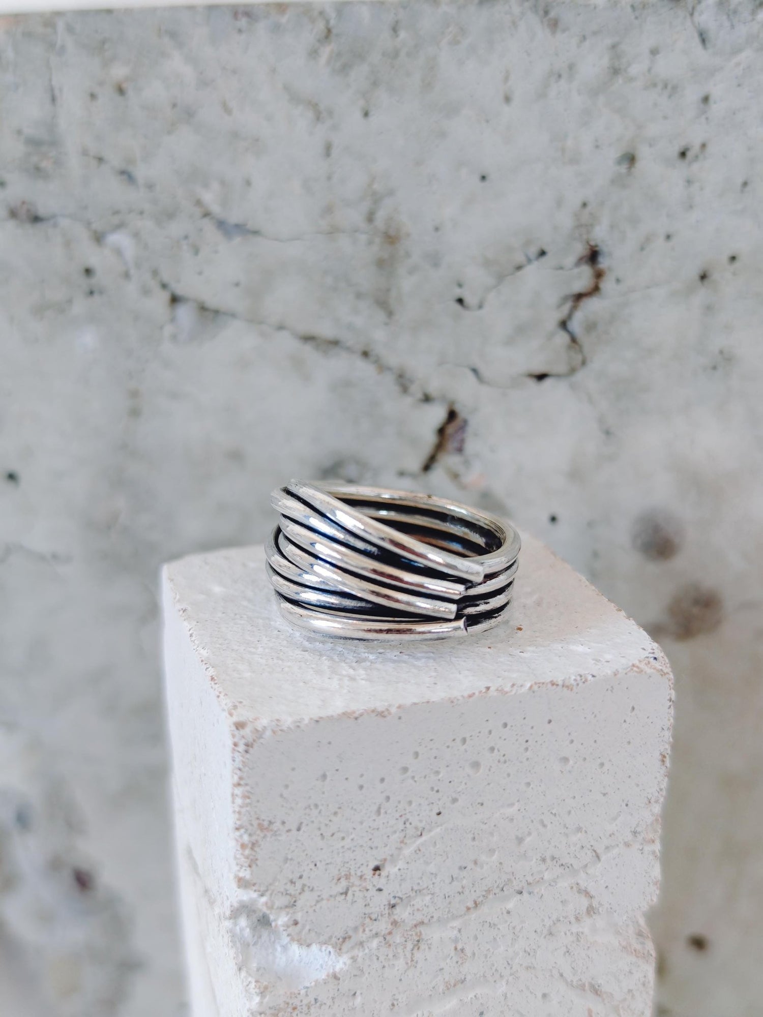 Statement Silber Ring gewickelt, Chunky Wire Wickelring aus 925 Silber - CocosyBerlin