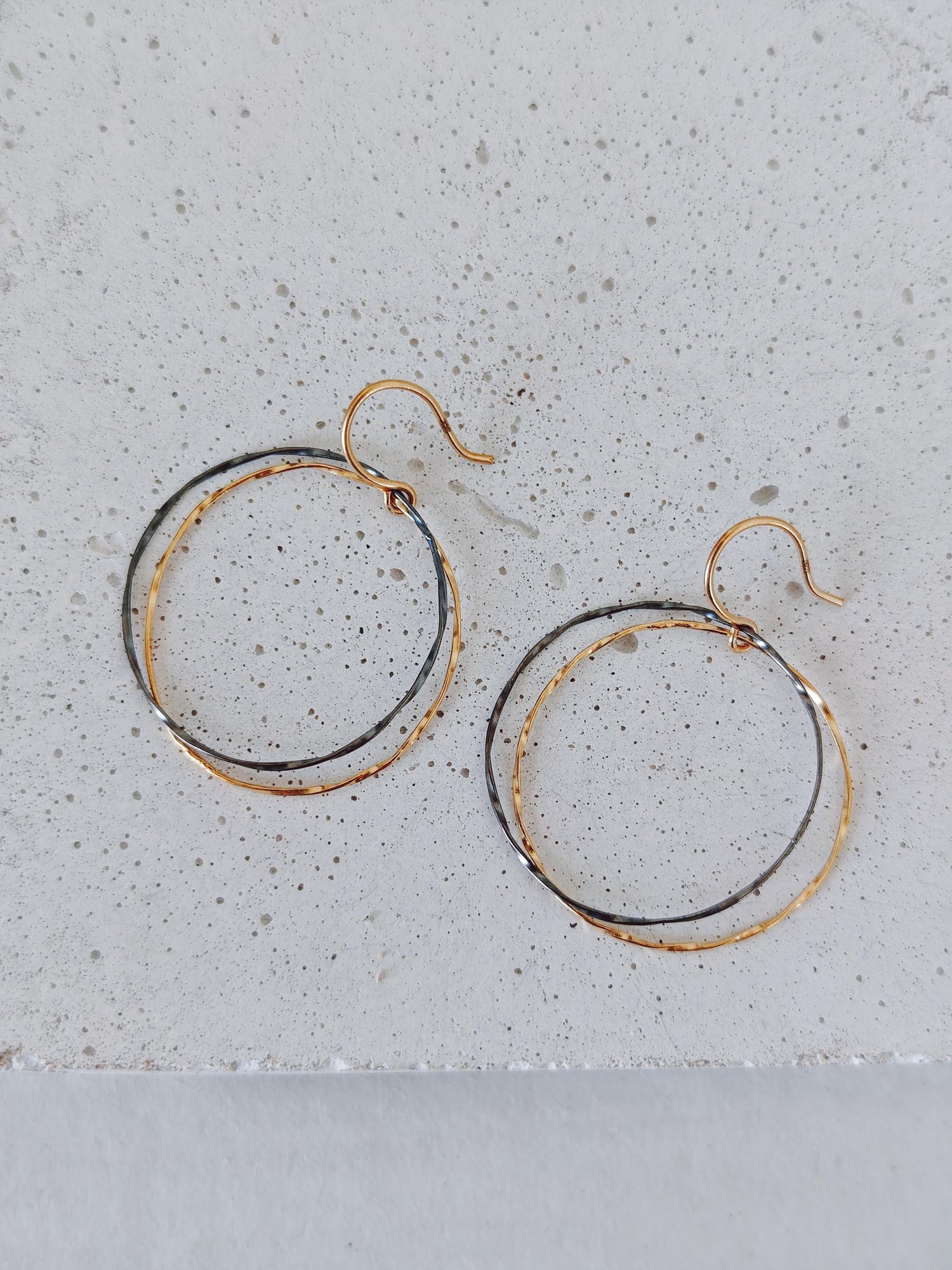 Bicolor Kreis Ohrringe aus 925 Silber, vergoldet & Schwarz Rhodiniert, Kreis Hängeohrringe