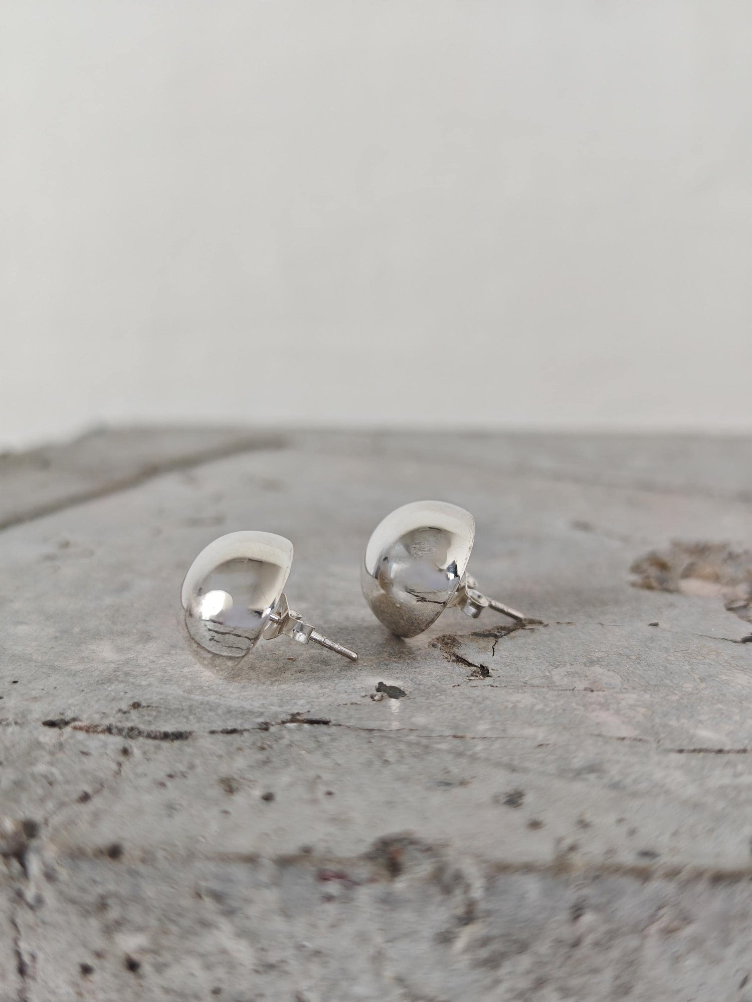 Minimalistische Kugel Ohrstecker aus 925 Silber, Silber Ohrringe 14 mm Kugel, Bubble Ohrringe - CocosyBerlin