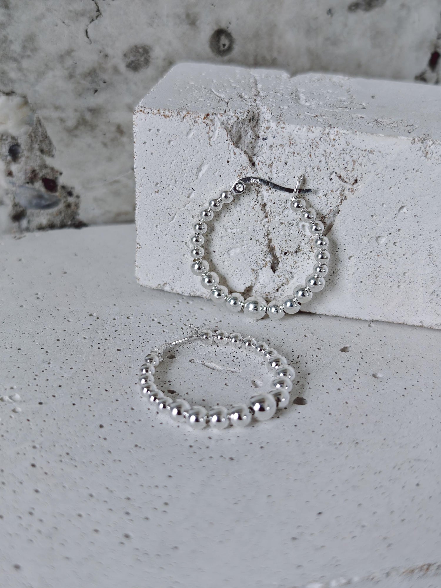 Bubble Ohrringe aus 925 Silber, Kugel Statement Creolen, Perlen Hoops