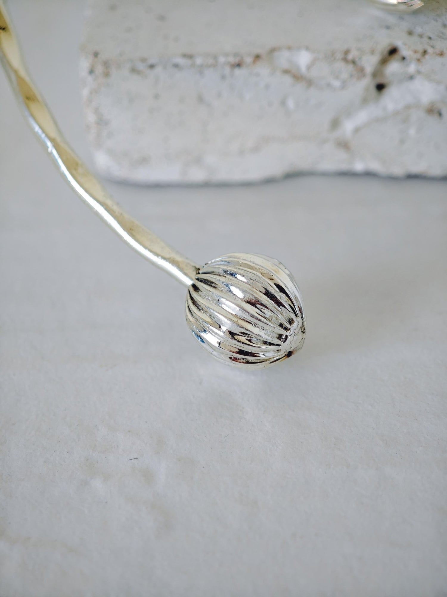Boho Choker & Armreif Set aus gehämmertem Messing versilbert, Choker und Armreif minimalistisch - CocosyBerlin