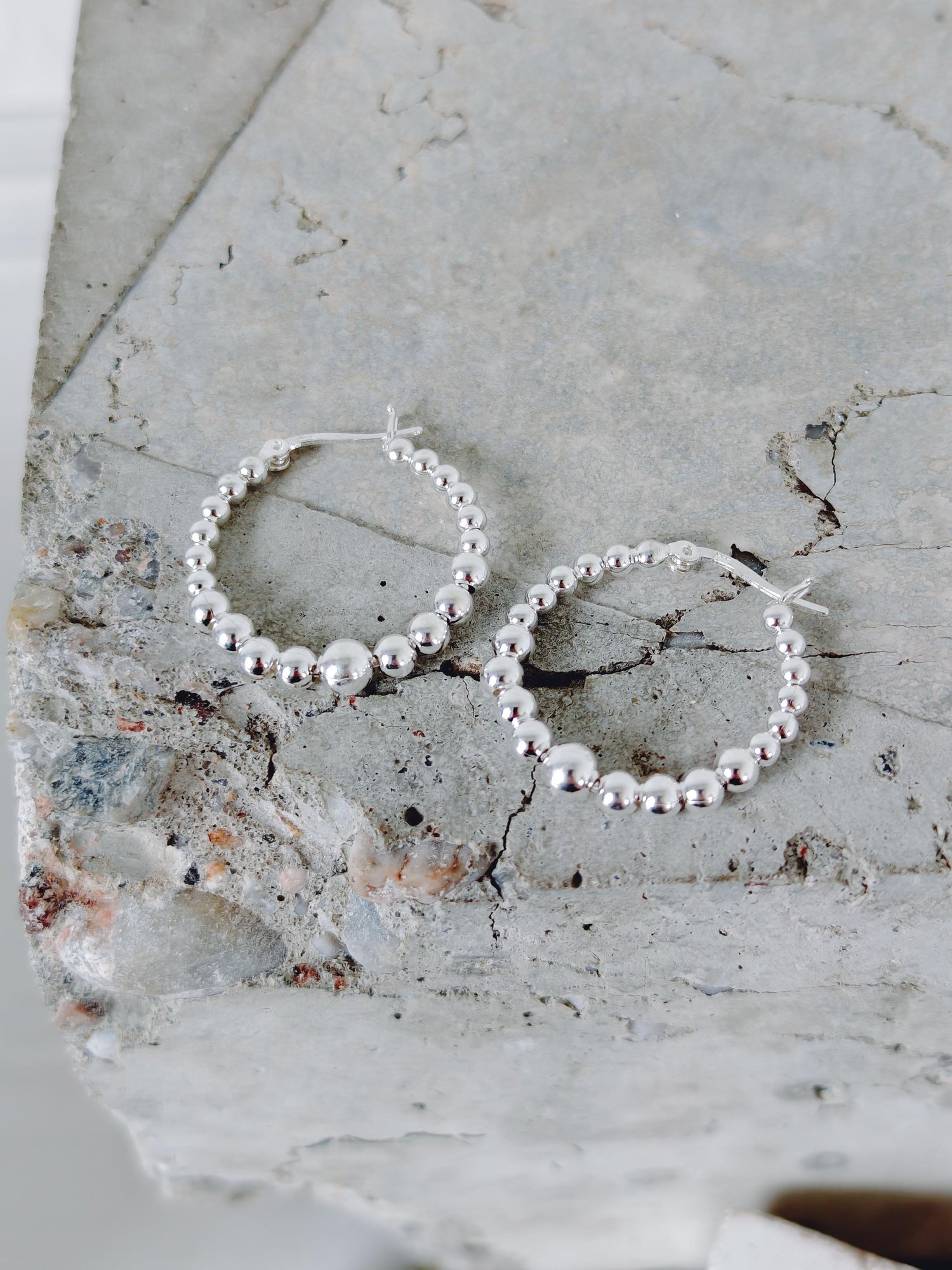 Bubble Ohrringe aus 925 Silber, Kugel Statement Creolen, Perlen Hoops