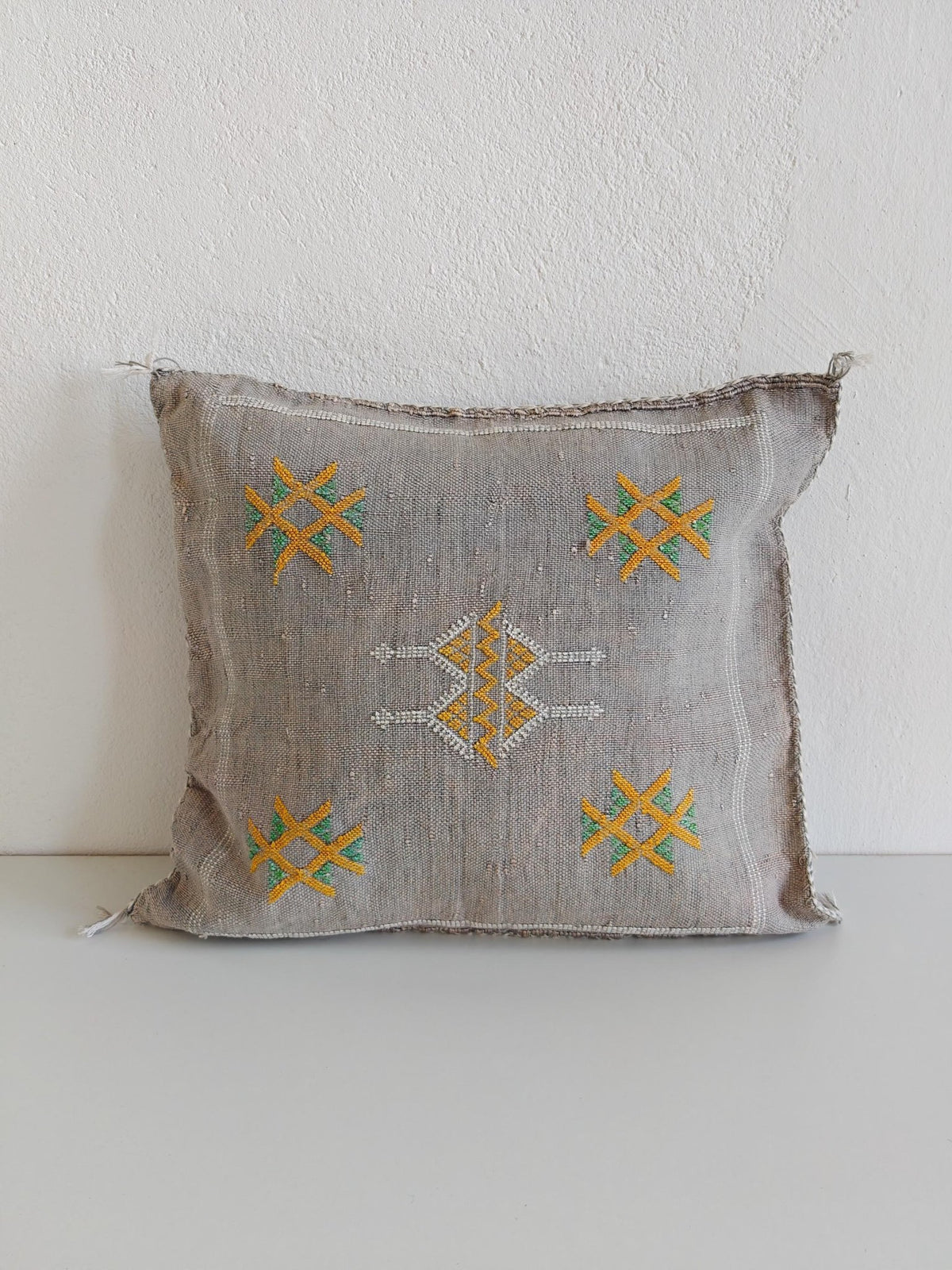 Sabra Kissenbezug aus Marakesch, Boho Kissenhülle Marokko, Sabra Silk Cushion Cover - CocosyBerlin