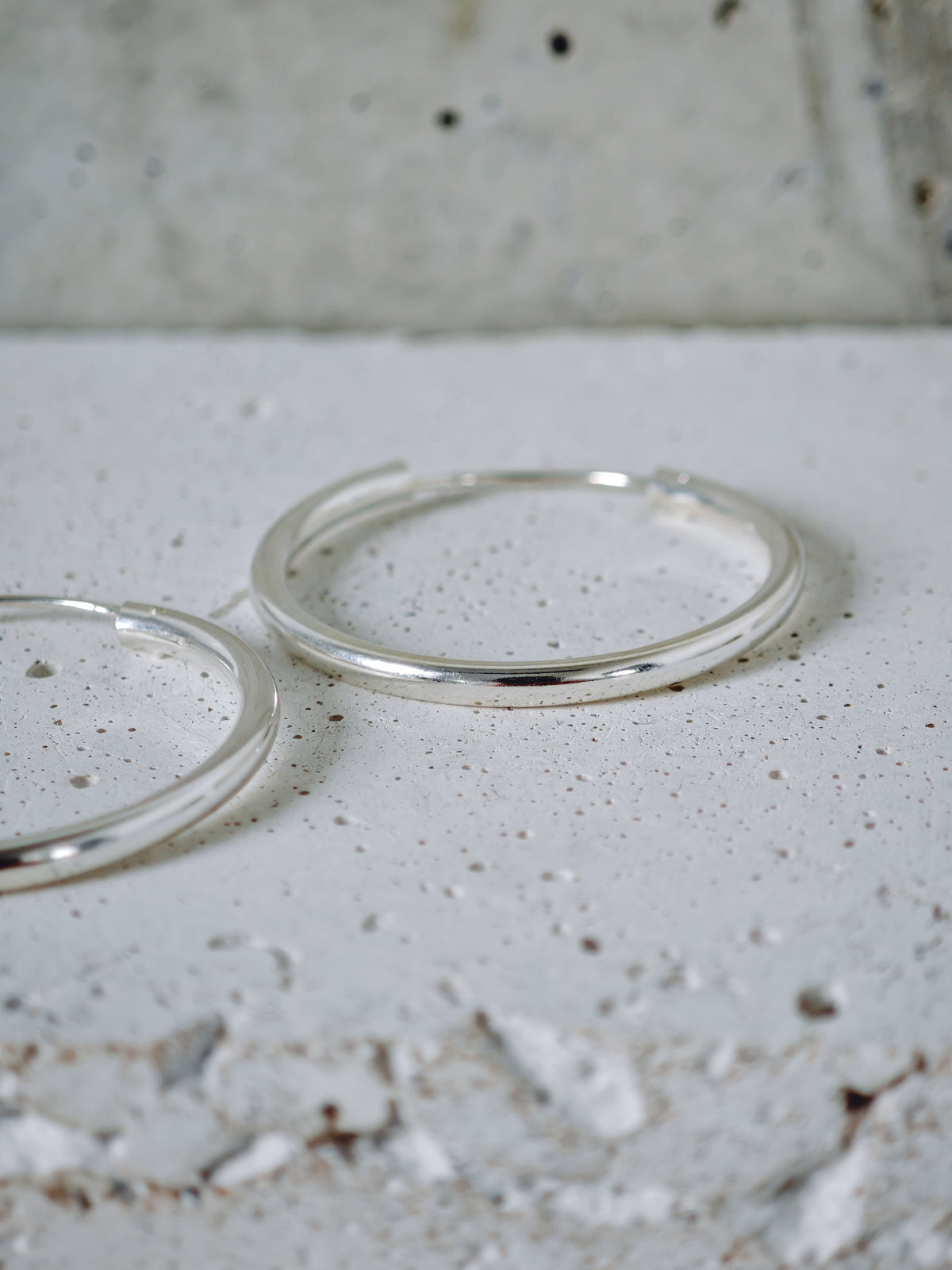 Wide light sterling silver 925 hoop earrings 18mm x 3mm in size, medium earrings minimalist, gypsy hippie style, silver hoop earrings, hoops