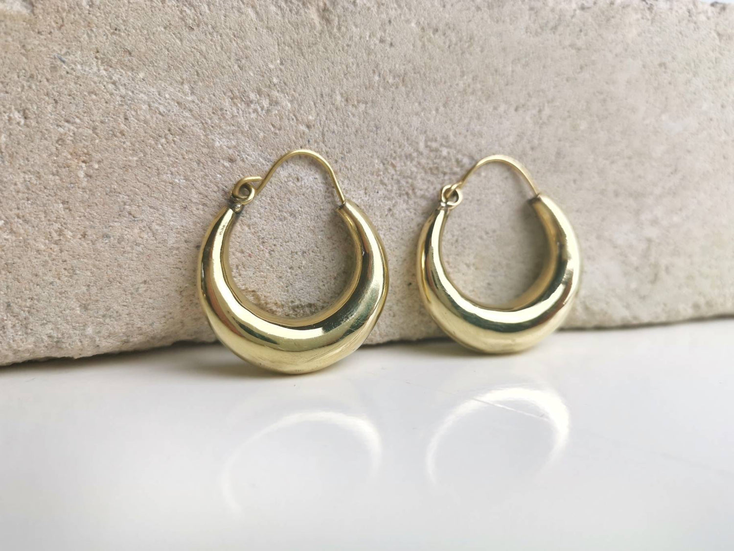 Petites boucles d'oreilles créoles légères, larges et épaisses en laiton, boucles d'oreilles en laiton, boucles d'oreilles tendance, boucles d'oreilles hippie bohème, créoles en or, 3 cm