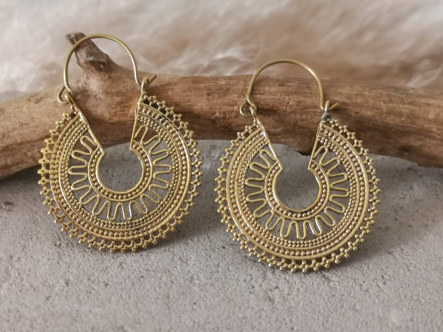 Small Mandala Brass Earrings / Brass Mandala Hoop Earrings / Gold Brass Earrings / Boho Ethno Goa Hippie Jewelry / Festival Jewelry