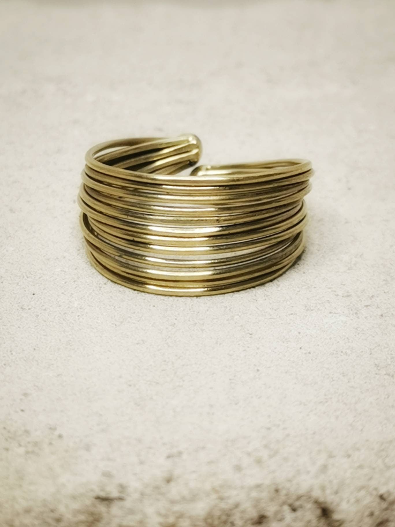 Bague en laiton / Bague réglable / Bague d'amitié / Bague en laiton / Bijou de festival / Bague dorée