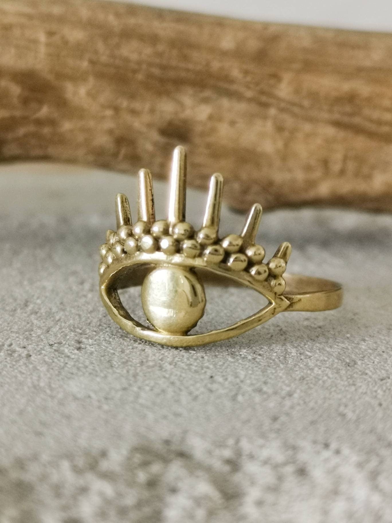 Brass ring with eye/brass ring/evil eye ring/bohemian ring/festival jewelry/golden ring/hippie/tribal/evil eye ring