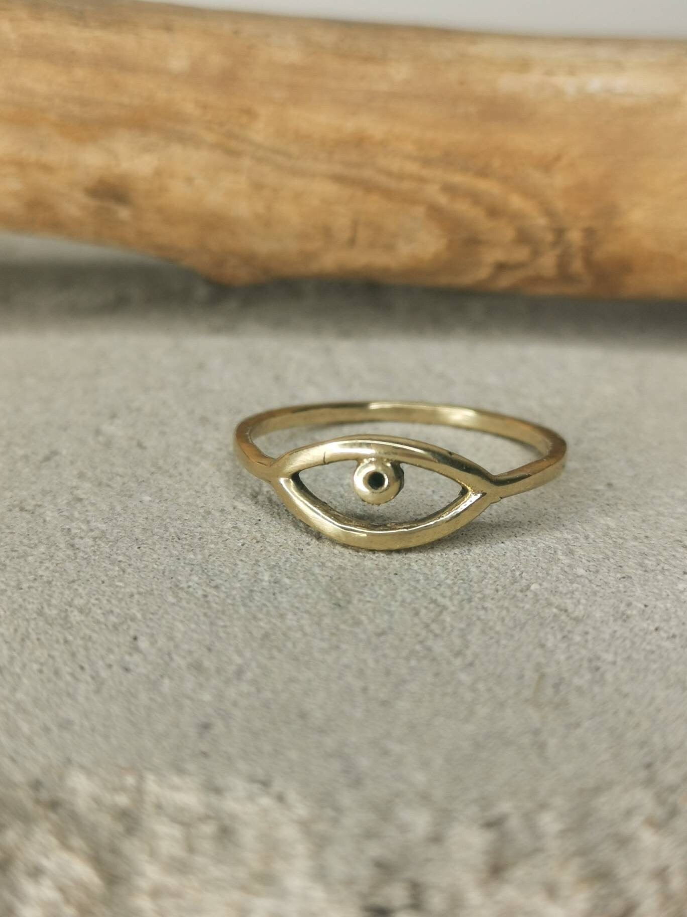 Brass ring with eye / brass ring / protection against the evil eye ring / boho ring / festival jewelry / golden ring / hippie / tribal / evil eye ring