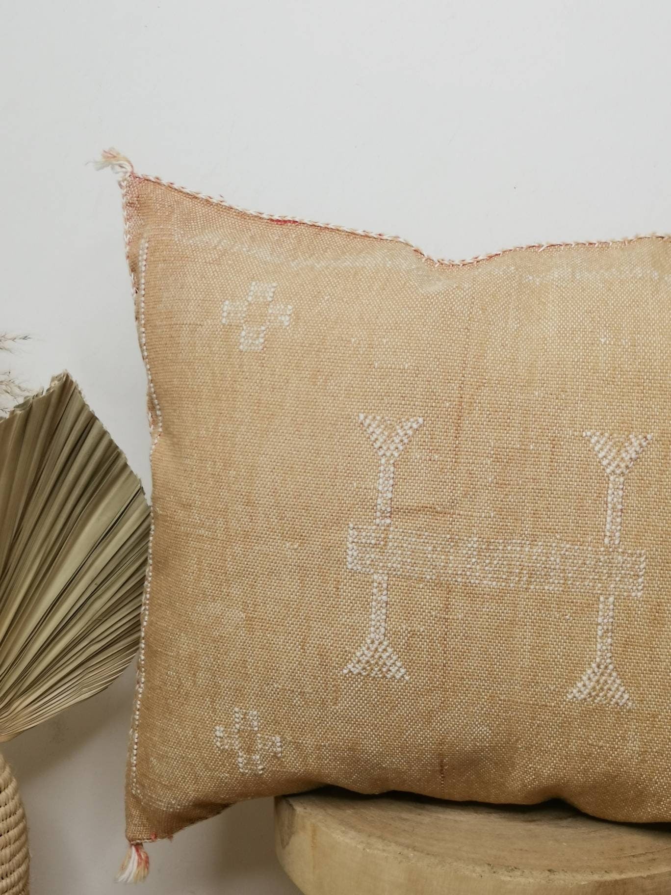Boho Berber cushion cover, boho cushion from Morocco, Moroccan cushion made of sabra silk, vintage color, kilim, 43x51cm boho cushion Marrakech