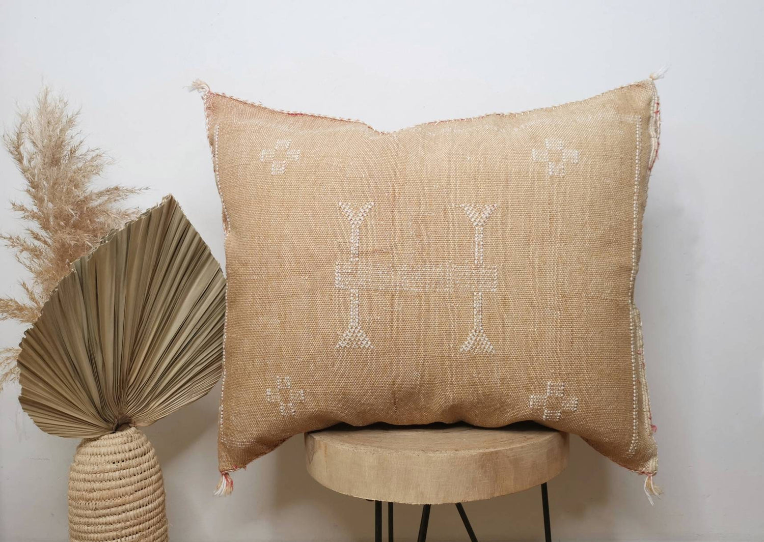 Boho Berber cushion cover, boho cushion from Morocco, Moroccan cushion made of sabra silk, vintage color, kilim, 43x51cm boho cushion Marrakech