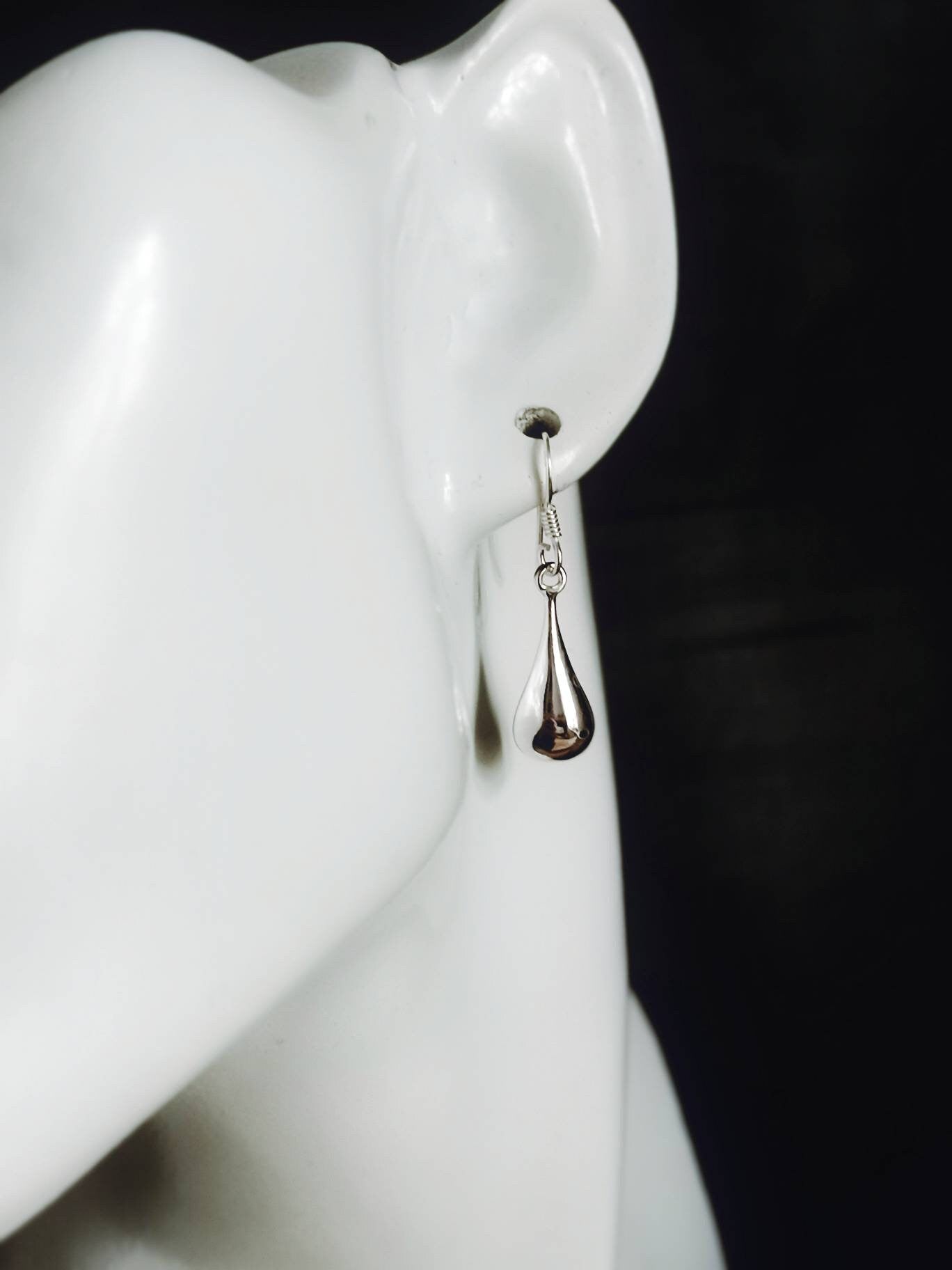 Tropfen Ohrhänger aus Silber 925, Feine Hängende Ohrringe, Tropfenförmig, Minimalistisch Ohrringe, Hängeohrringe Silber