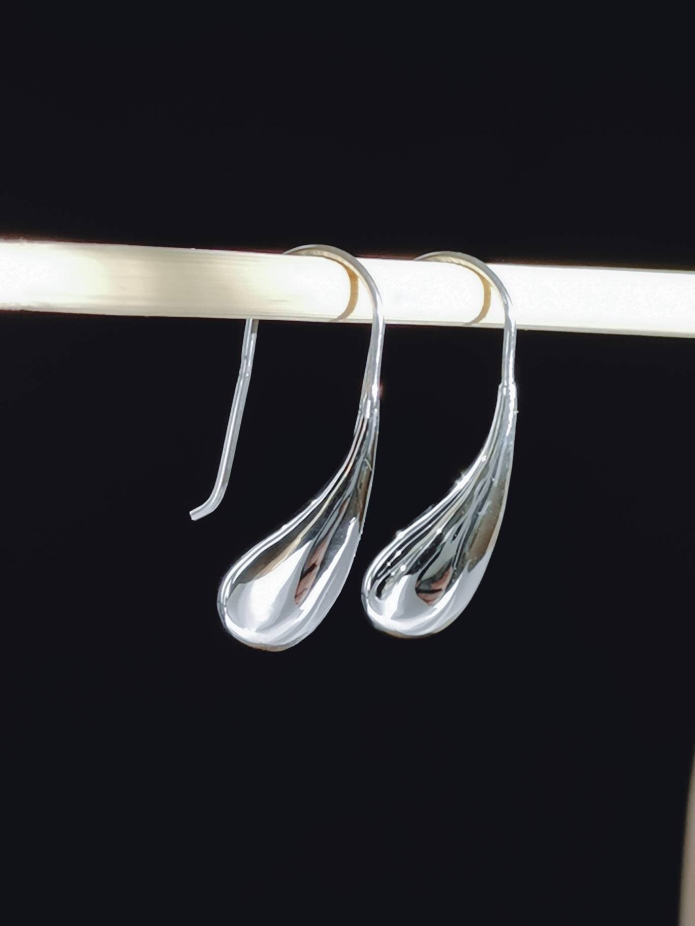 Tropfen Ohrhänger aus Silber 925, Lange Hängende Ohrringe, Tropfenförmig, Minimalistisch Ohrringe, Hängeohrringe Silber