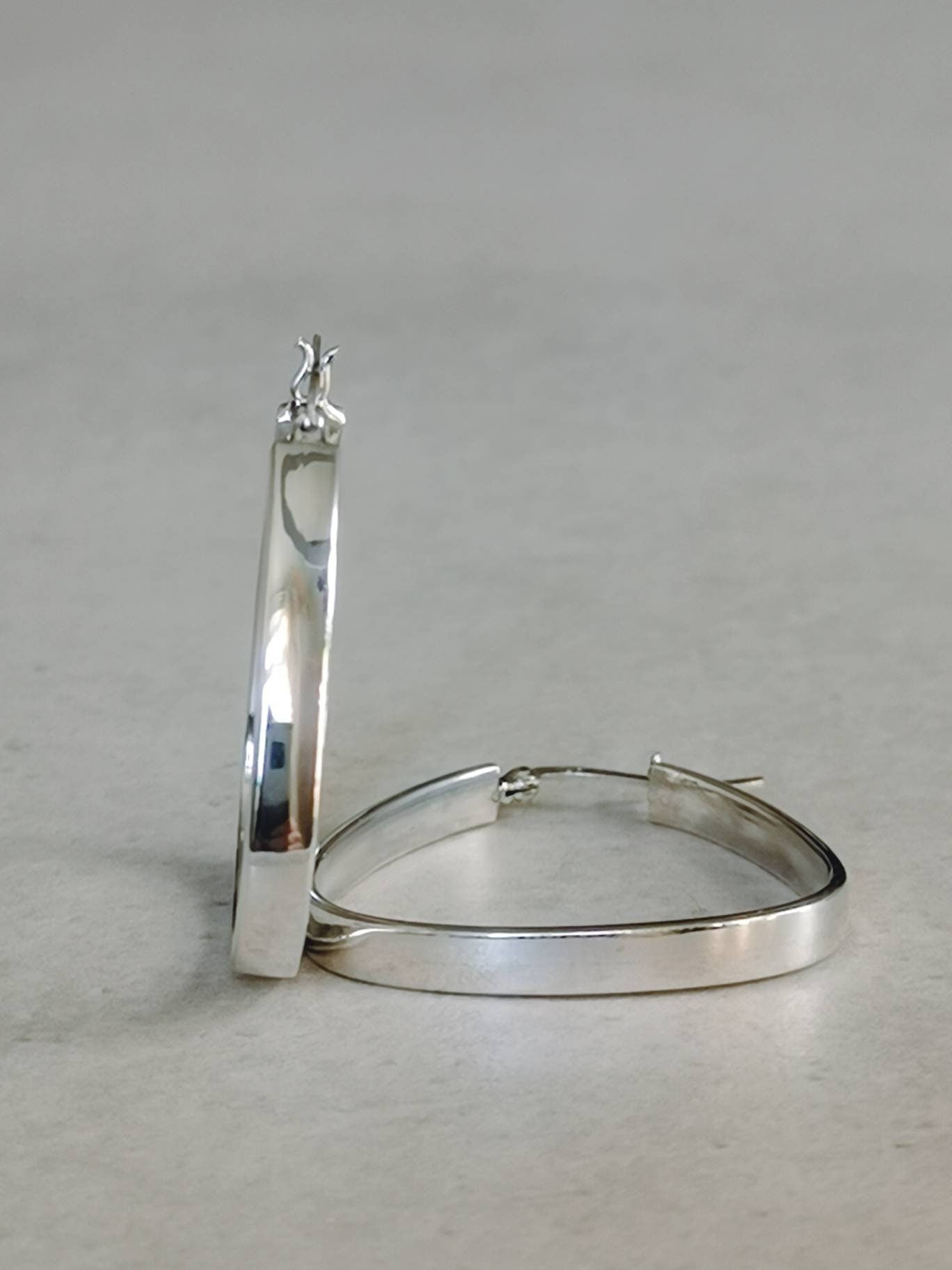 Chunky Silber 925 Creolen, Geometrische Ohrringe, Dreieckig, Minimalistisch, Breite flache Ohrringe, Silberohrringe 35mm, Geschenk