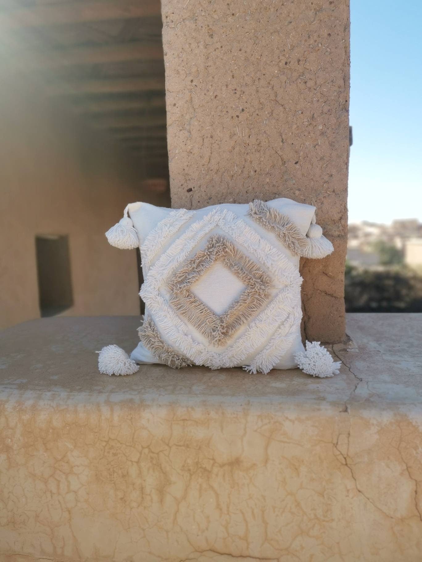Cushion cover 50x50 cm, boho cushion made of cotton and wool, cushion with pom pom, tassels and fringes, hippie ethno cushion cover