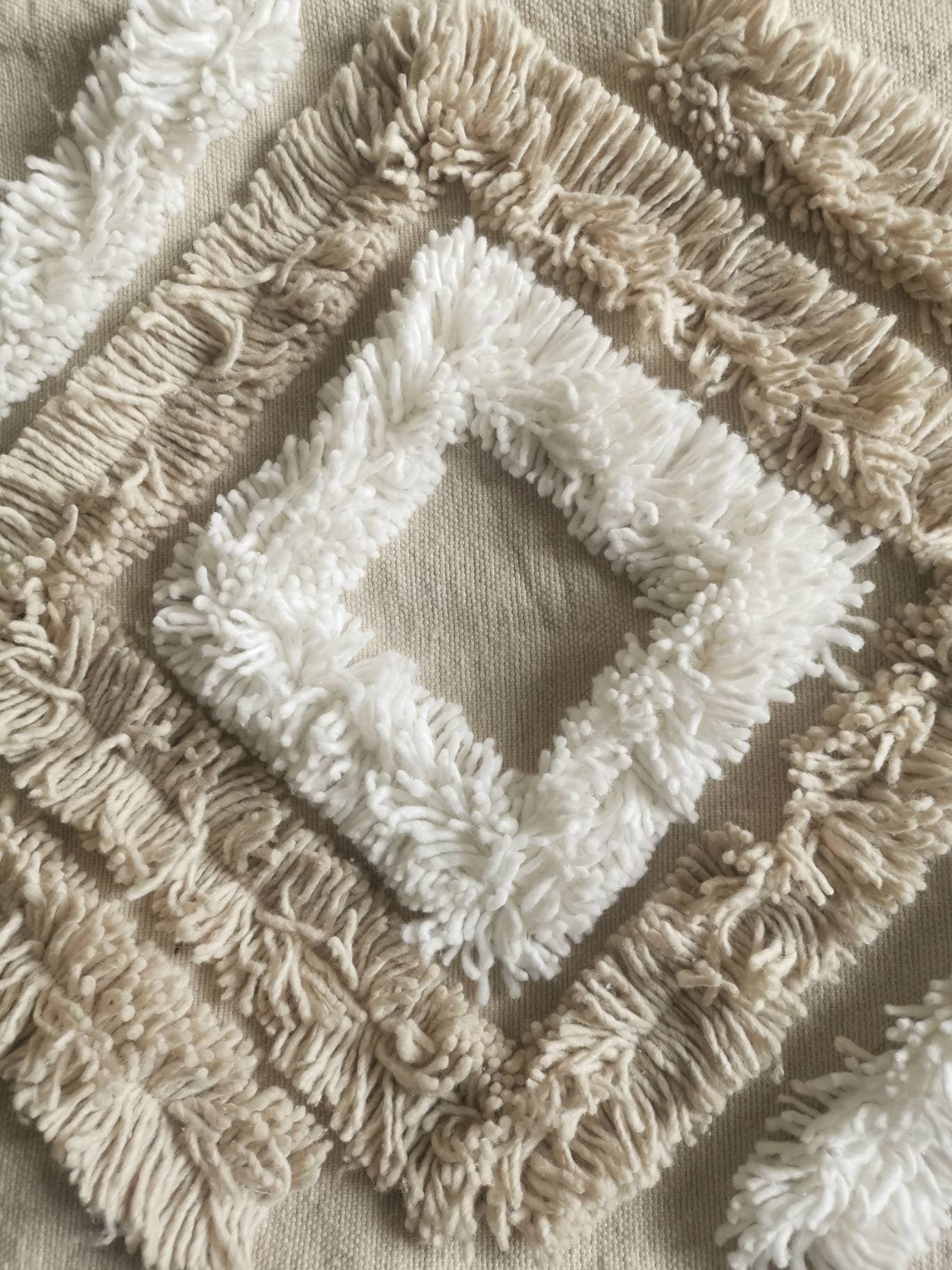 Boho Kissenbezug 50x50 cm, Boho Kissen aus Baumwolle und Wolle, Kissen mit Pom Pom, Quasten und Fransen, HippieEthno Kissenhülle