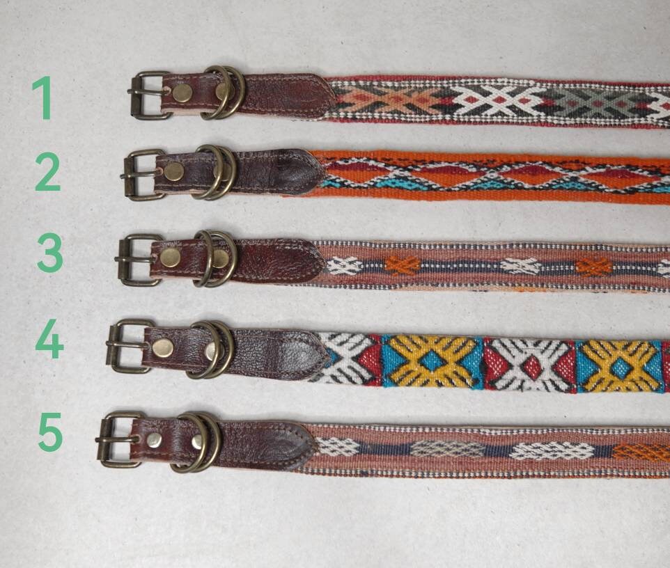 Collier pour chien en cuir et tissu kilim vintage, collier pour chien de taille moyenne du Maroc, collier pour chien, pièce unique faite main