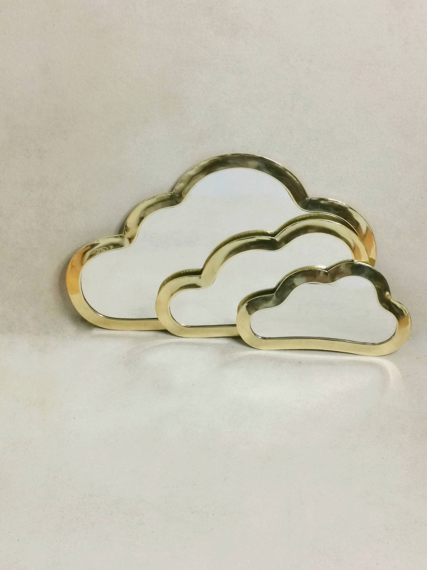 Wolkenspiegel, Spiegel aus goldenem Messing, Wolke Wandspiegel, Handarbeit aus Marokko