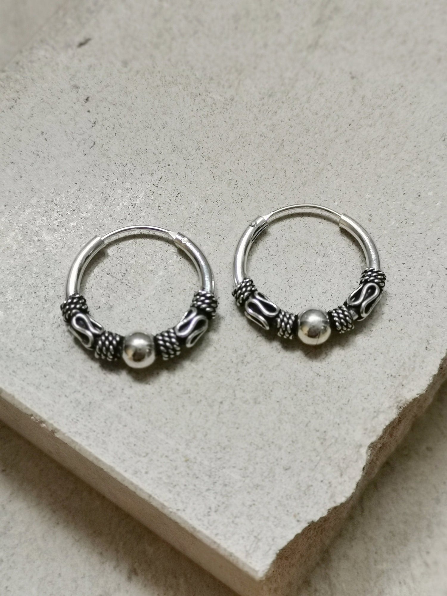 Bali Creolen 20mm aus 925er Silber, Sterling Silber Creolen, Ohrringe Silber 925, Boho Hippie Creolen - CocosyBerlin