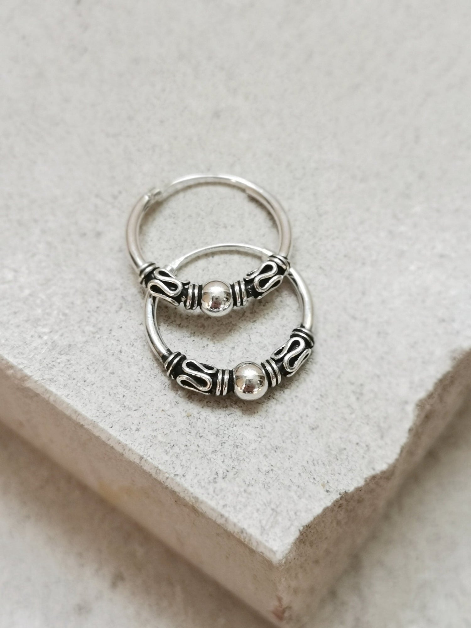 Bali Creolen 18mm aus 925er Silber, Sterling Silber Creolen, Ohrringe Silber 925, Boho kleine Creolen - CocosyBerlin