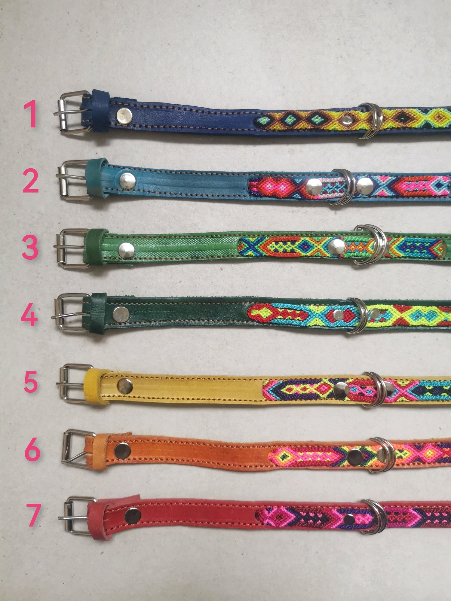 Kleines Hundehalsband aus Leder, Mexikanisches Halsband für kleinen Hund, Bunt geflochten 35 cm lang, Halsband für Minis