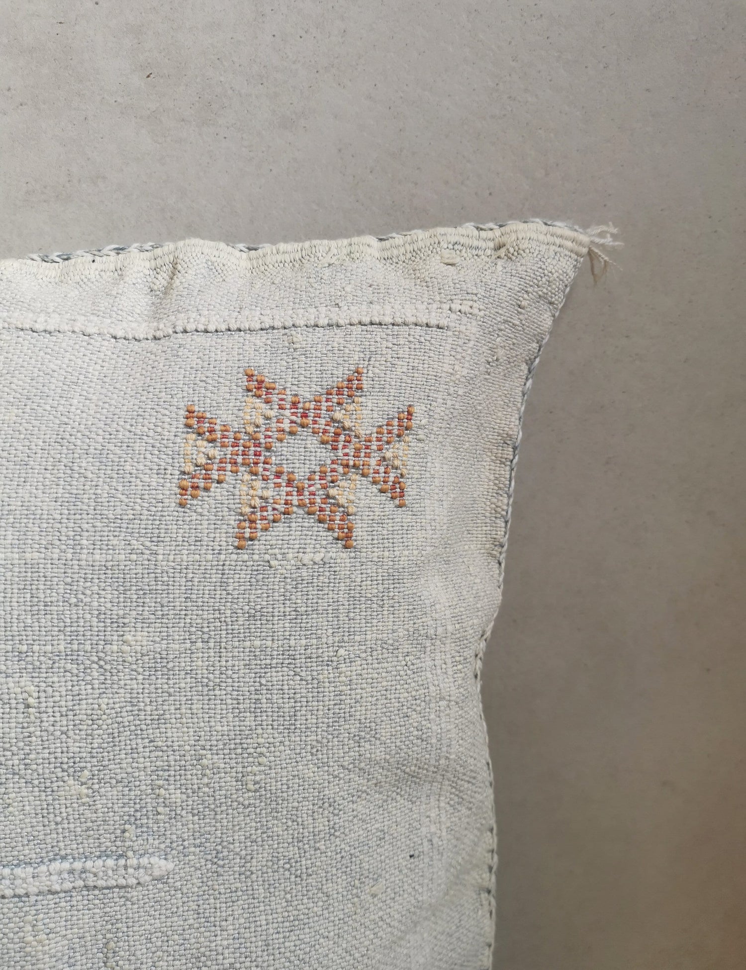 Sabra Kissen 50x50 cm, Kissenhülle aus Marokko, Marokkanisches Kissen aus Sabra Seide