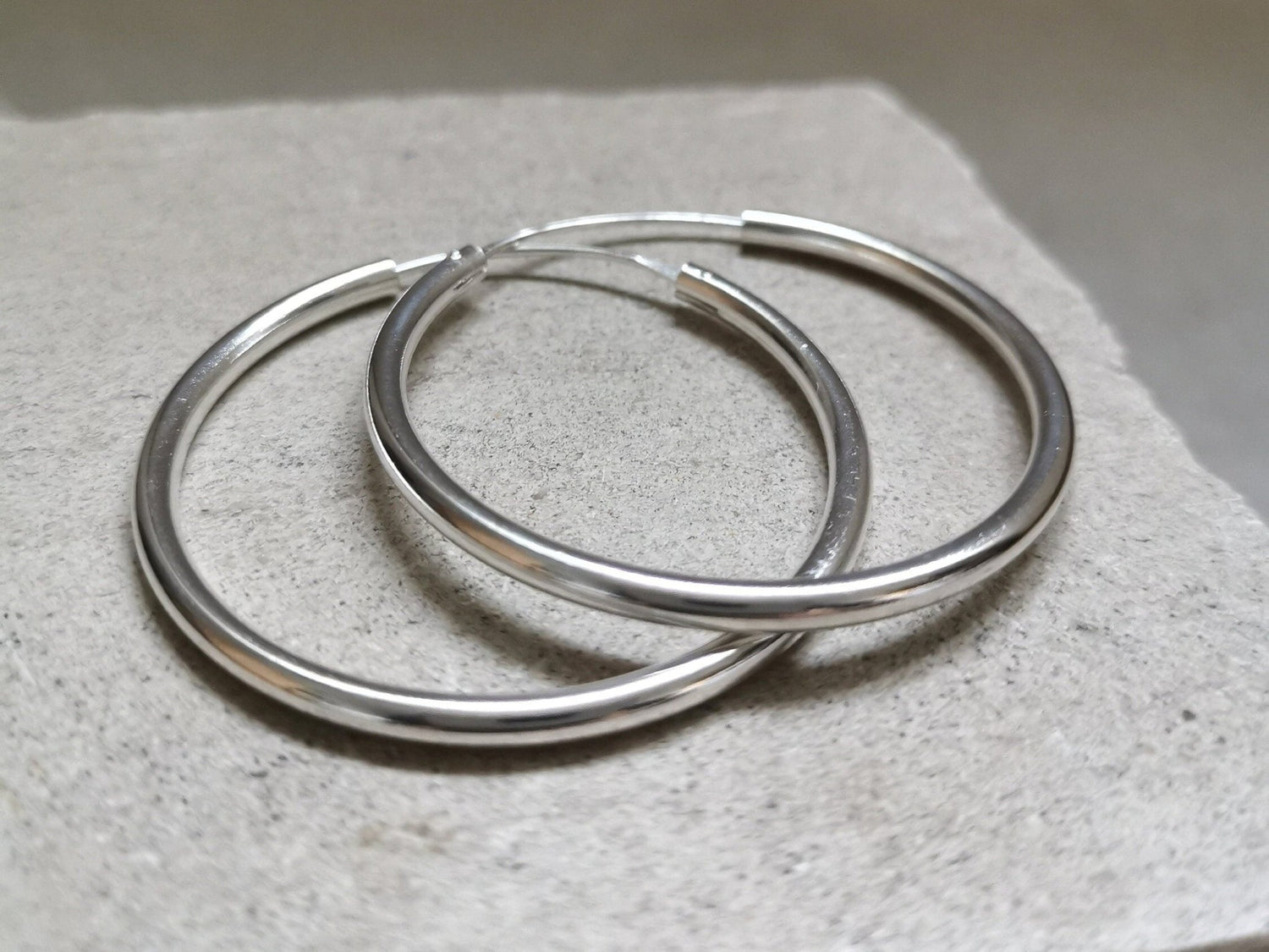 925 Silber Creolen 45 mm x 3 mm, Minimalistische Ohrringe, Silbercreolen, Sterling Silber Creolen, Chunky Creolen - CocosyBerlin