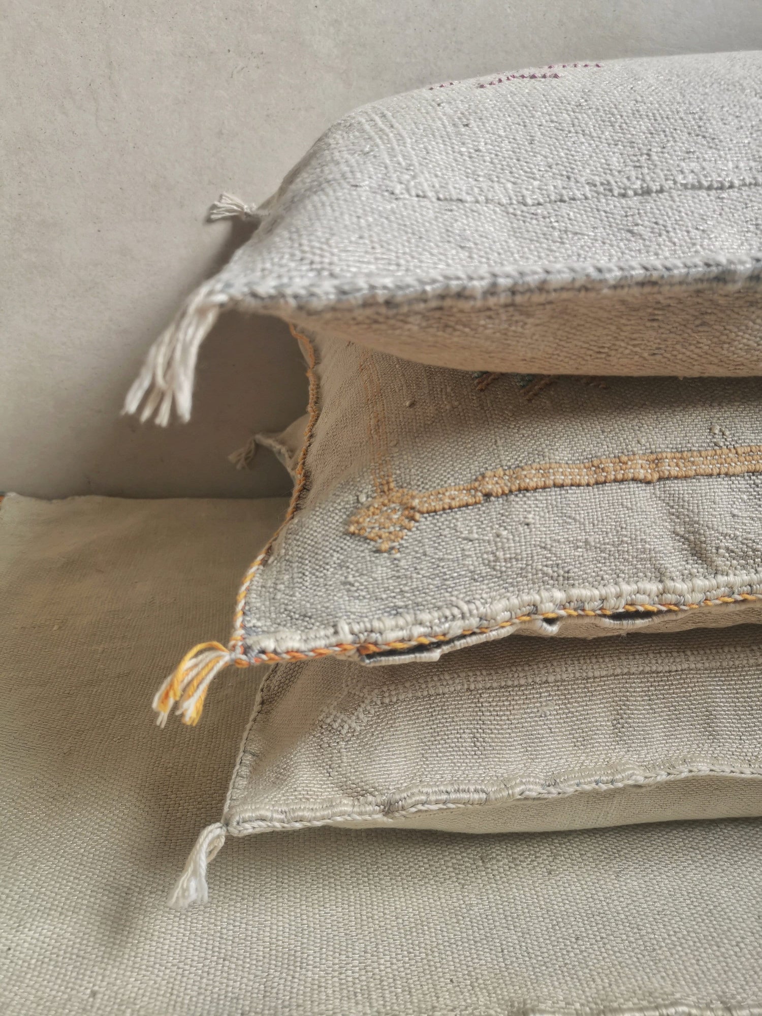 Sabra Kissen 50x50 cm, Kissenhülle aus Marokko, Marokkanisches Kissen aus Sabra Seide