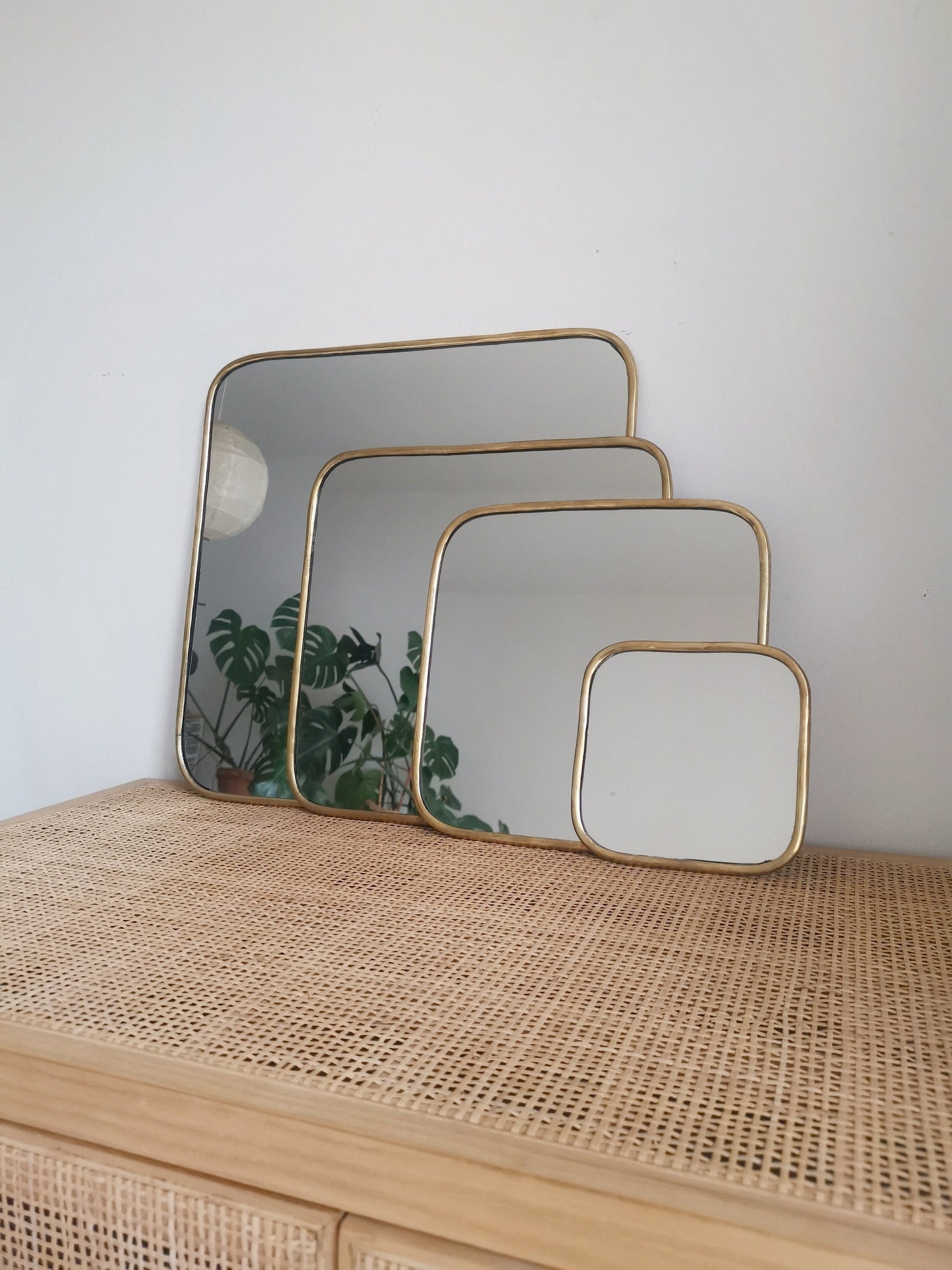 Spiegel Quadrat, Spiegel mit goldenem Messing Rahmen, Wandspiegel quadratisch, Handarbeit aus Marokko