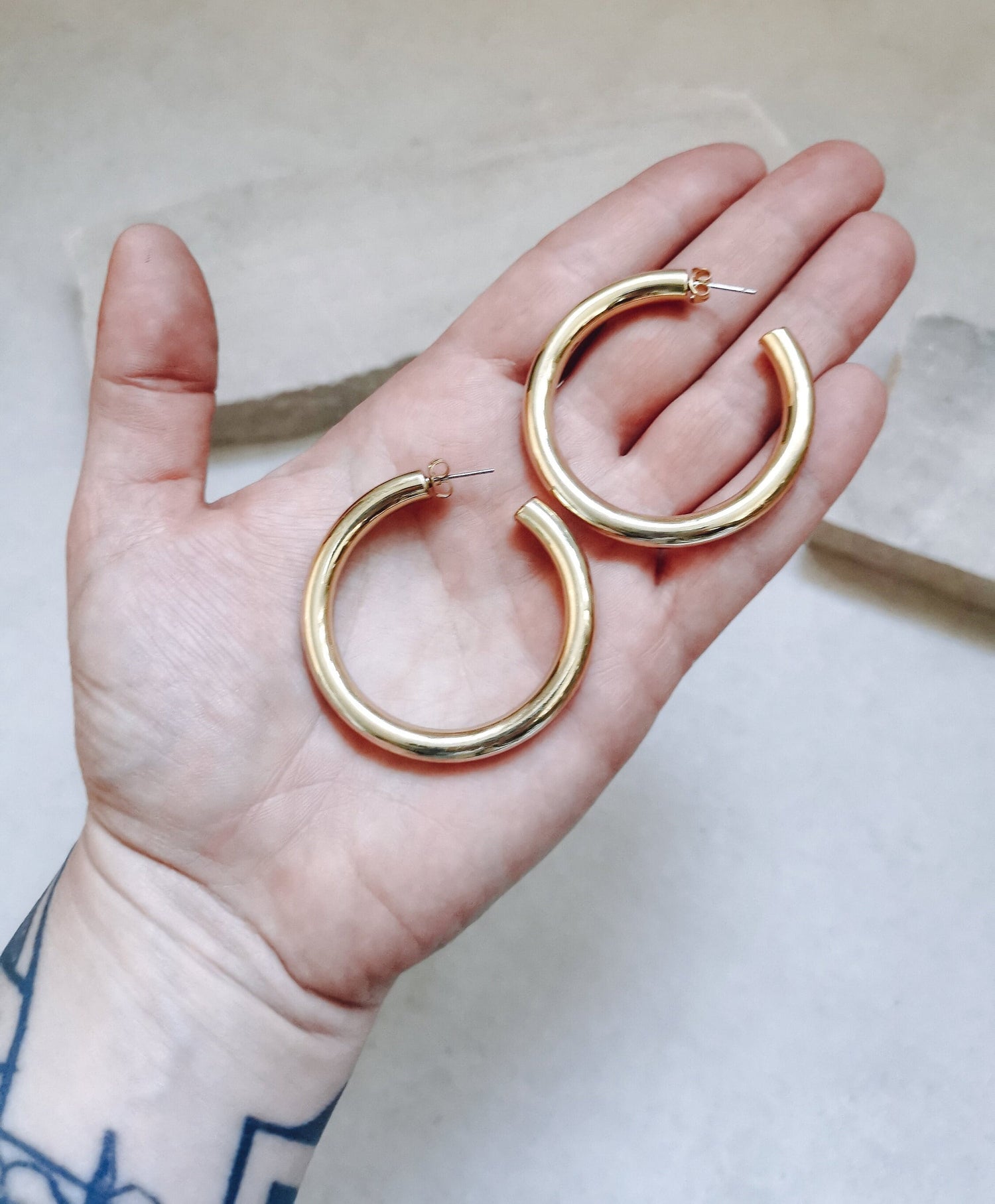Chunky gold hoop earrings 40mm, 50mm, 60mm, Minimalist wide hoop earrings, brass open hoop earrings