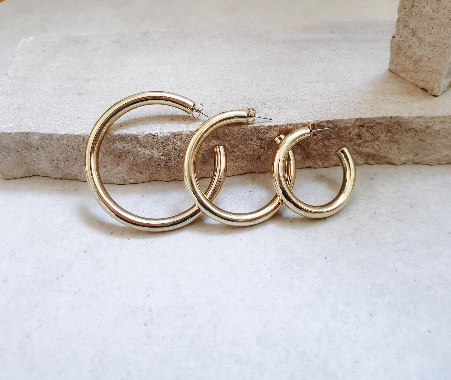 Chunky gold hoop earrings 40mm, 50mm, 60mm, Minimalist wide hoop earrings, brass open hoop earrings