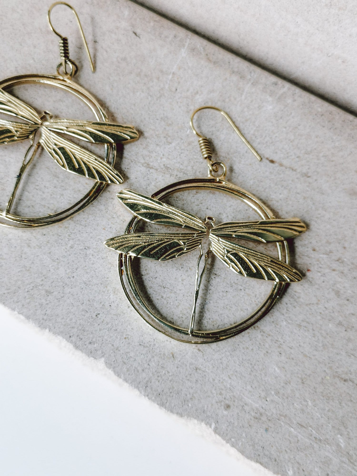 Boucles d'oreilles libellule en laiton doré, boucles d'oreilles libellule, boucles d'oreilles libellule en laiton