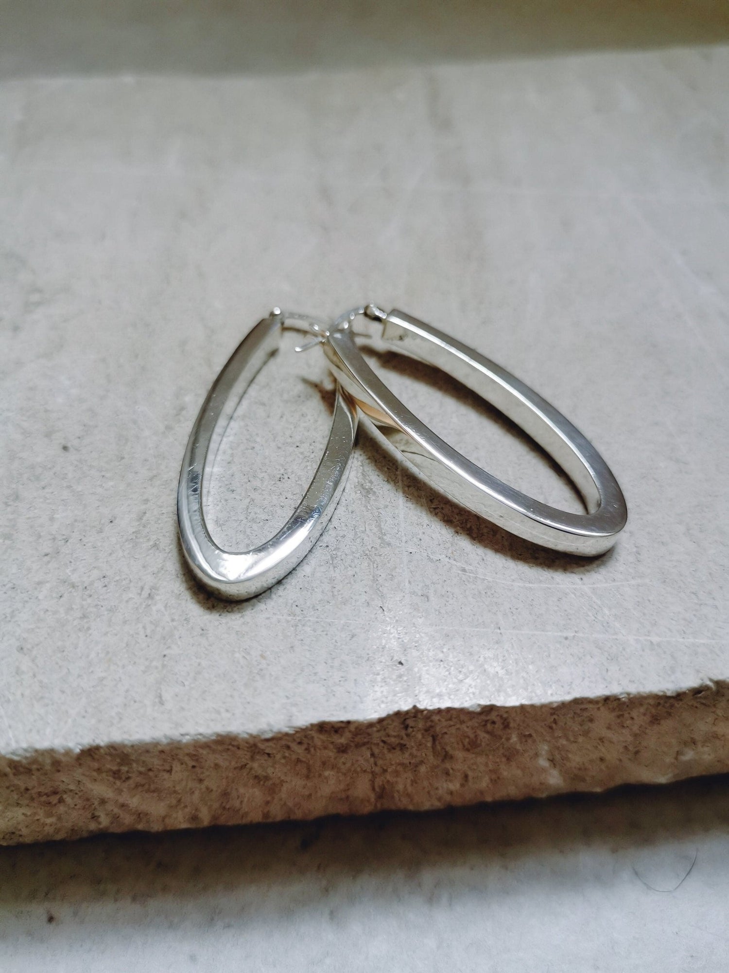 Massive ovale Creolen Silber 925, Minimalistische Ohrringe, breite statement Sterling Silber Ohrringe - CocosyBerlin