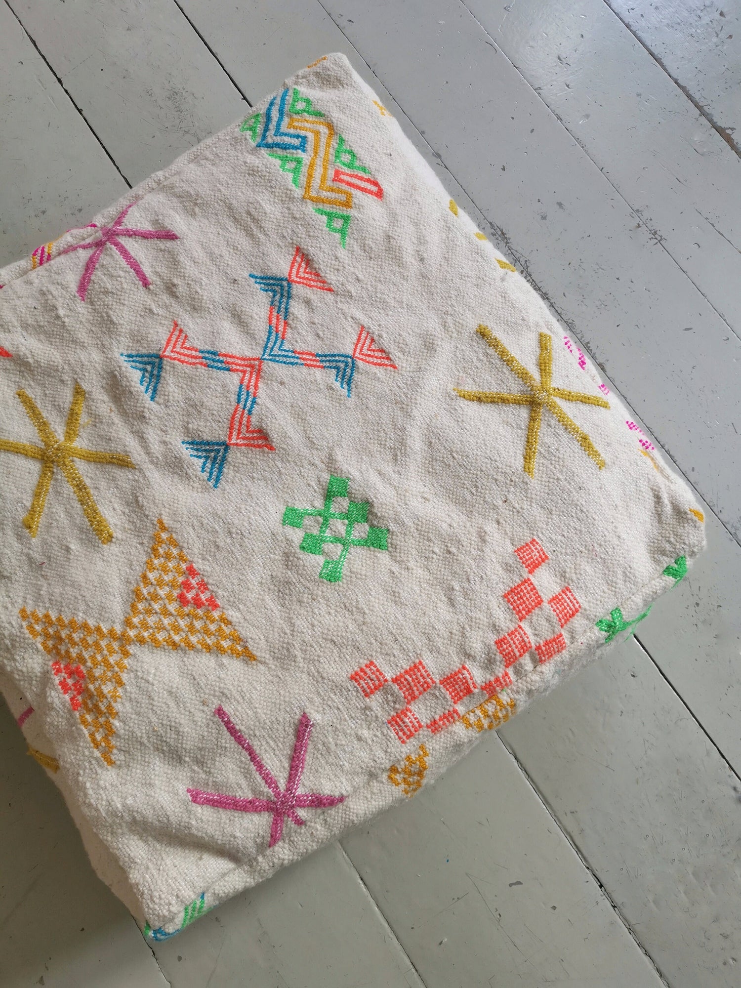 Moroccan pouf, Berber floor cushion, colorful geometric patterns, wool seat cushion, boho seat cushion, handmade