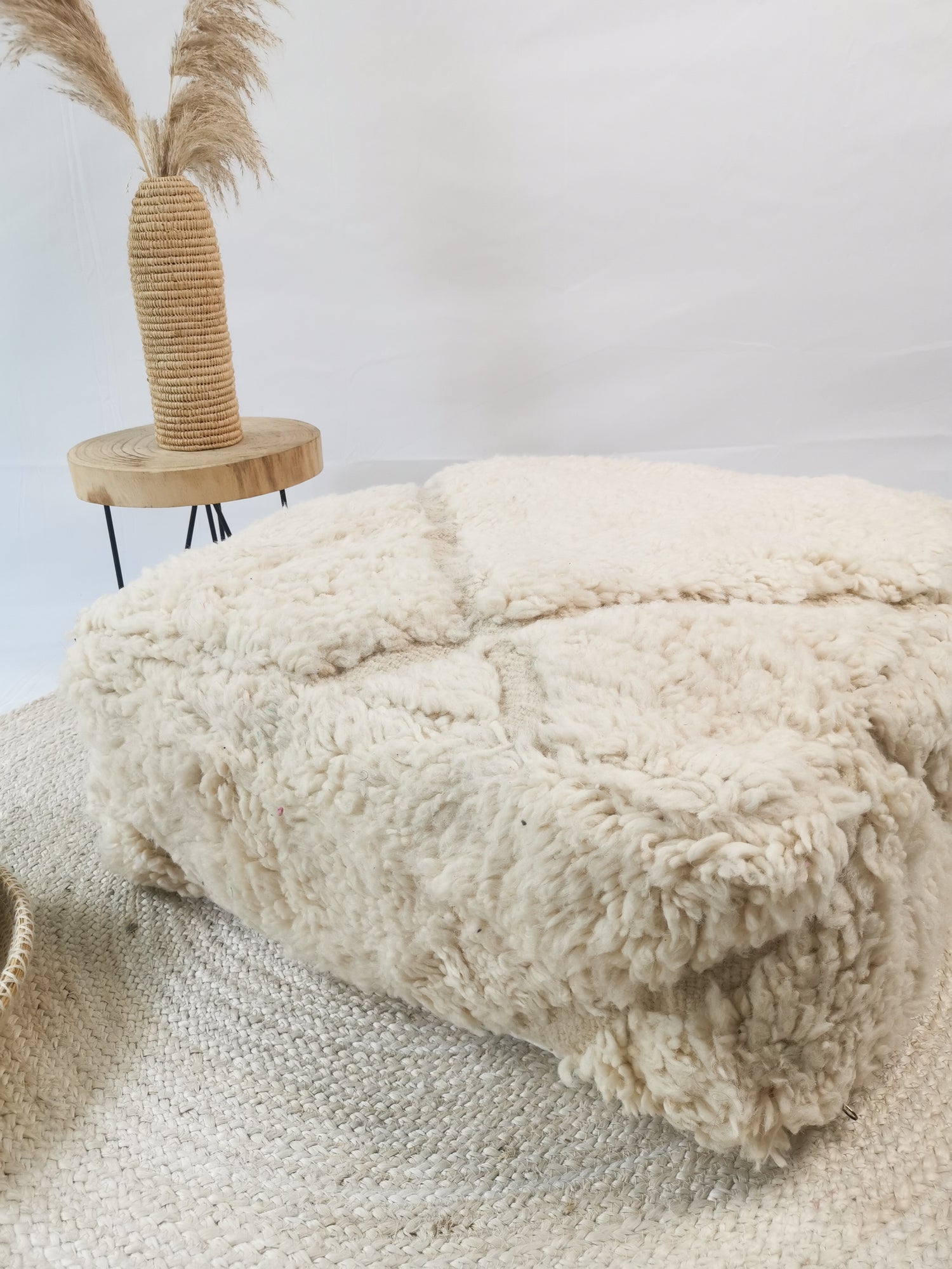 Moroccan pouf, Berber floor cushion, wool seat cushion, vintage cushion, boho seat cushion Marrakech, Beni Ourain