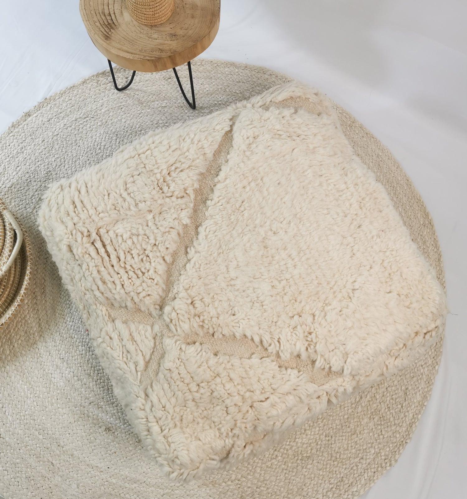 Moroccan pouf, Berber floor cushion, wool seat cushion, vintage cushion, boho seat cushion Marrakech, Beni Ourain