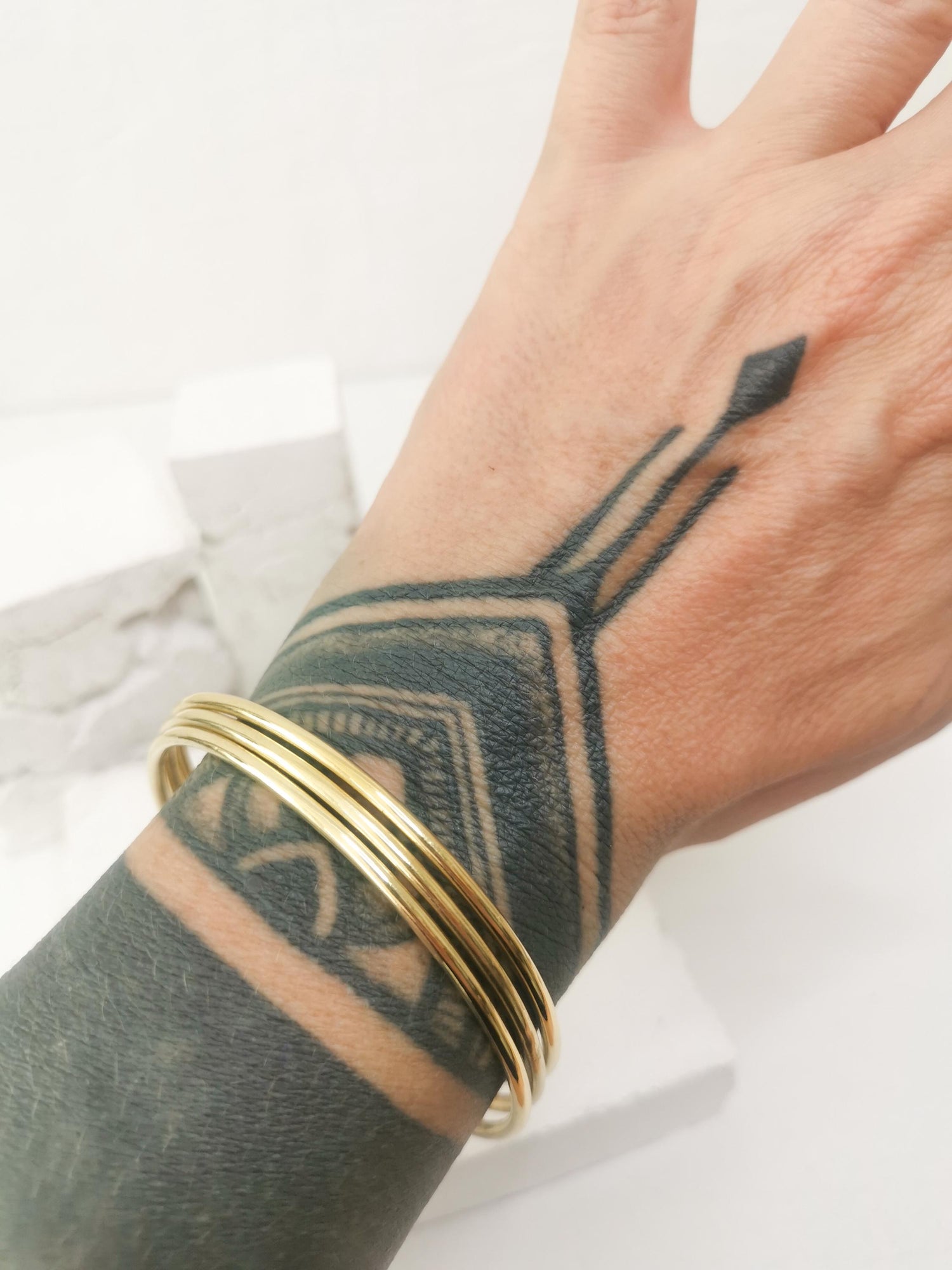 Thin solid brass bangle, statement bangle, simple bangle, tribal gold bangle, minimalist bangle